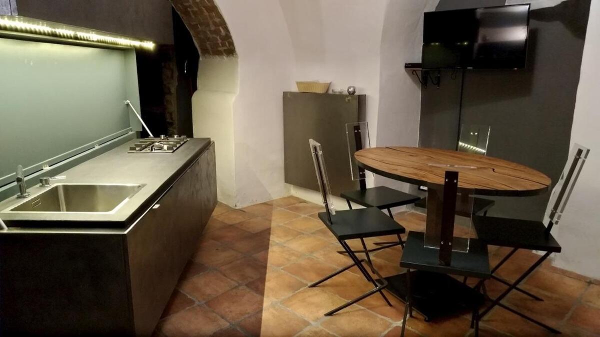 HOST4U - CASA A VOLTE tipica casa di Villaggio Ligure a Civezza
