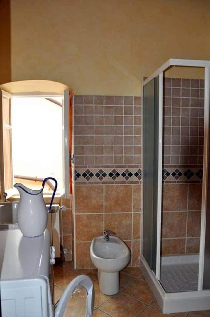 HOST4U - LOGGIA SUL FAUDO Appartamento con Terrazza vista Mare & Montagne a Civezza