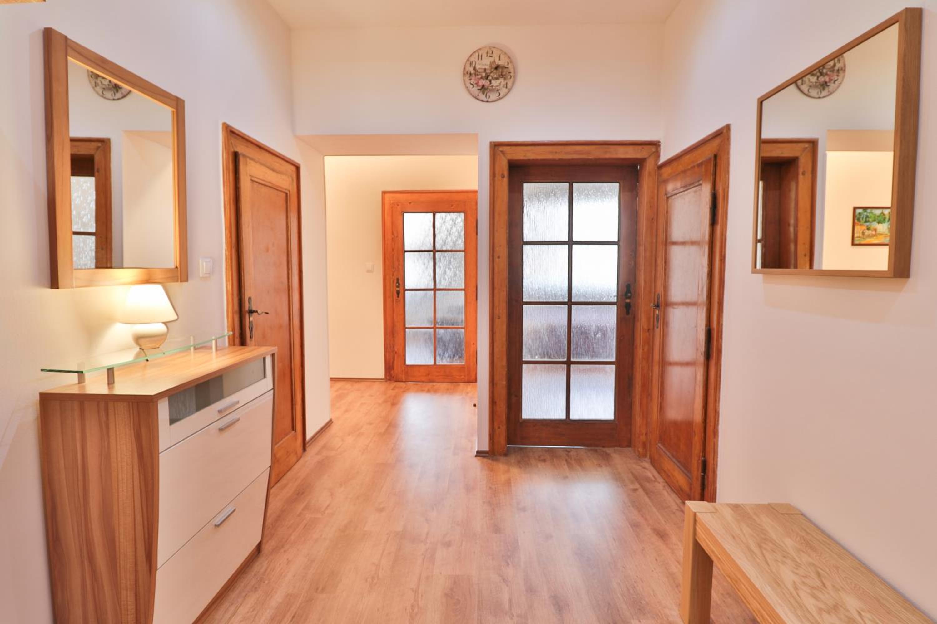 Spacious Prague View Apartment