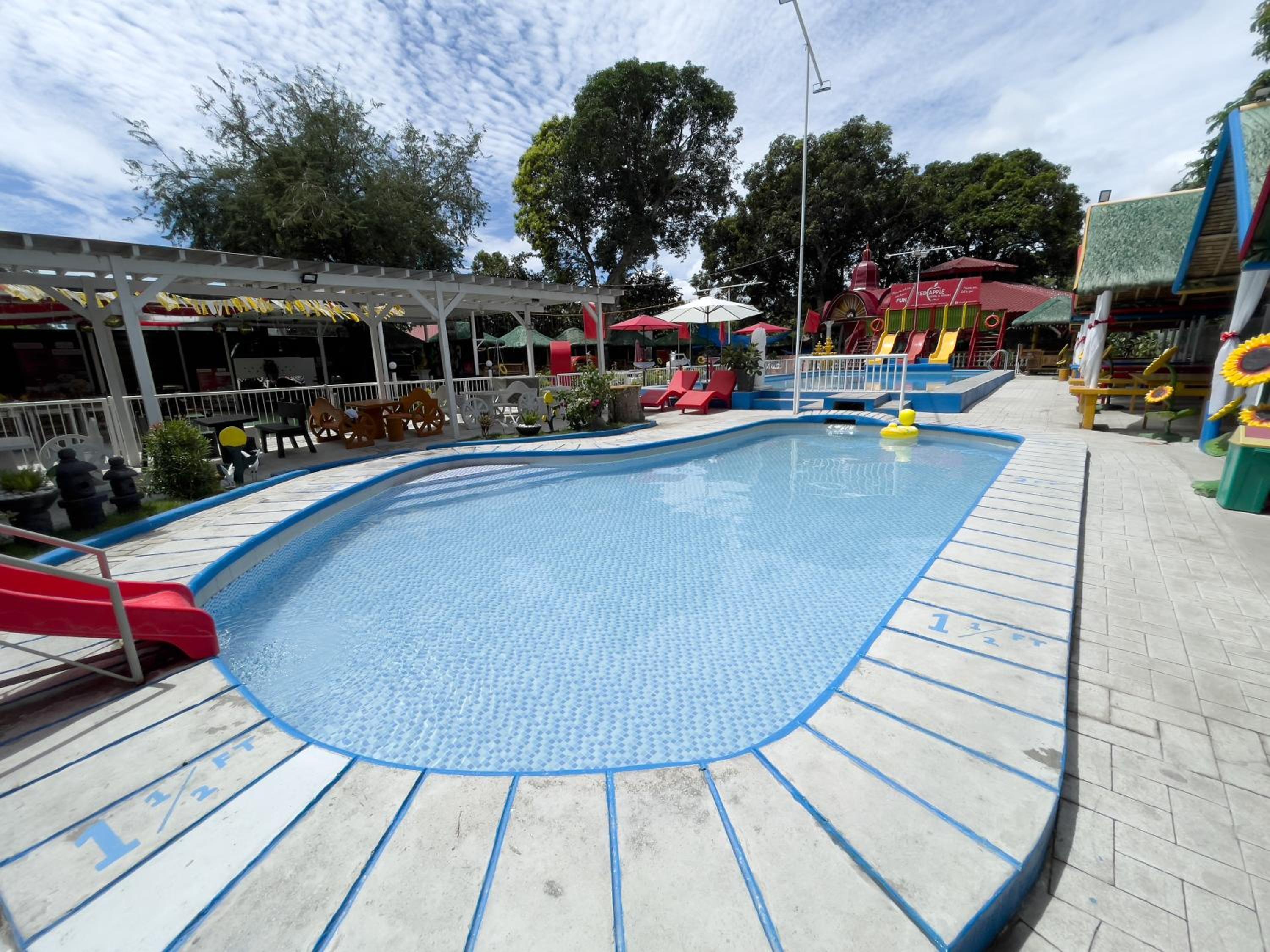 Red Apple Hotel and Resort San Juan Batangas