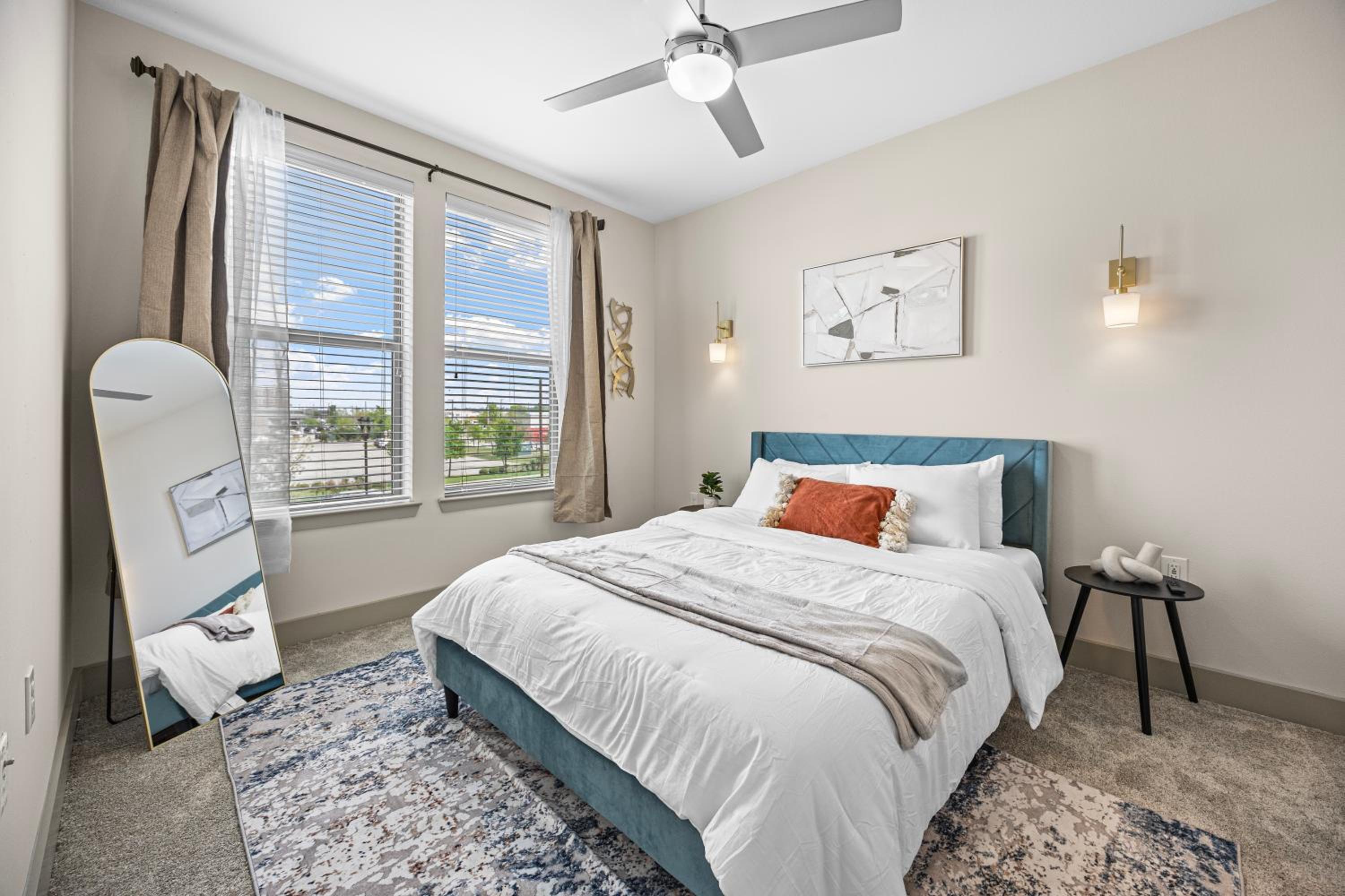 Stylish 1BR Retreat with Pool & Gym