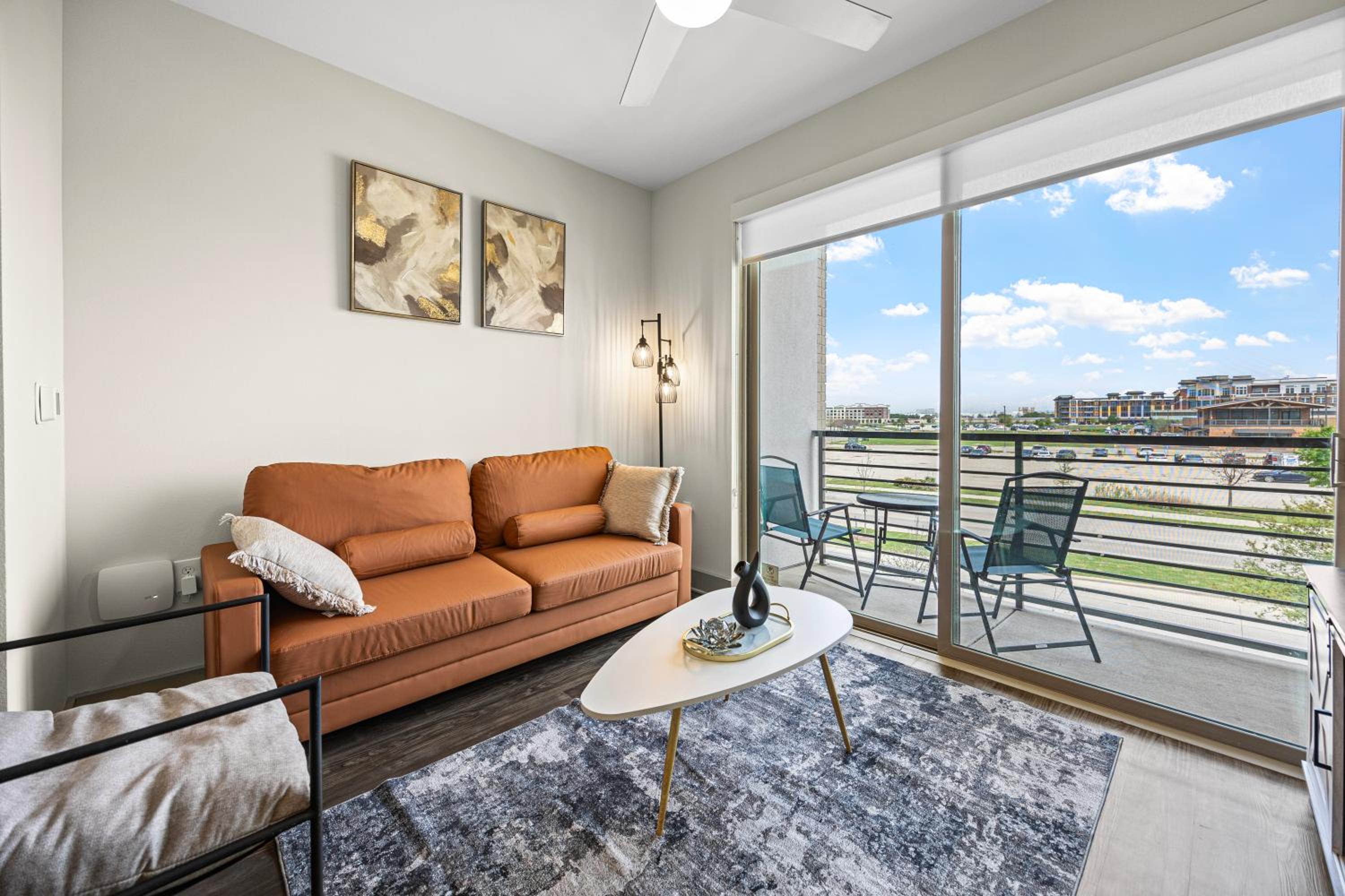 Stylish 1BR Retreat with Pool & Gym
