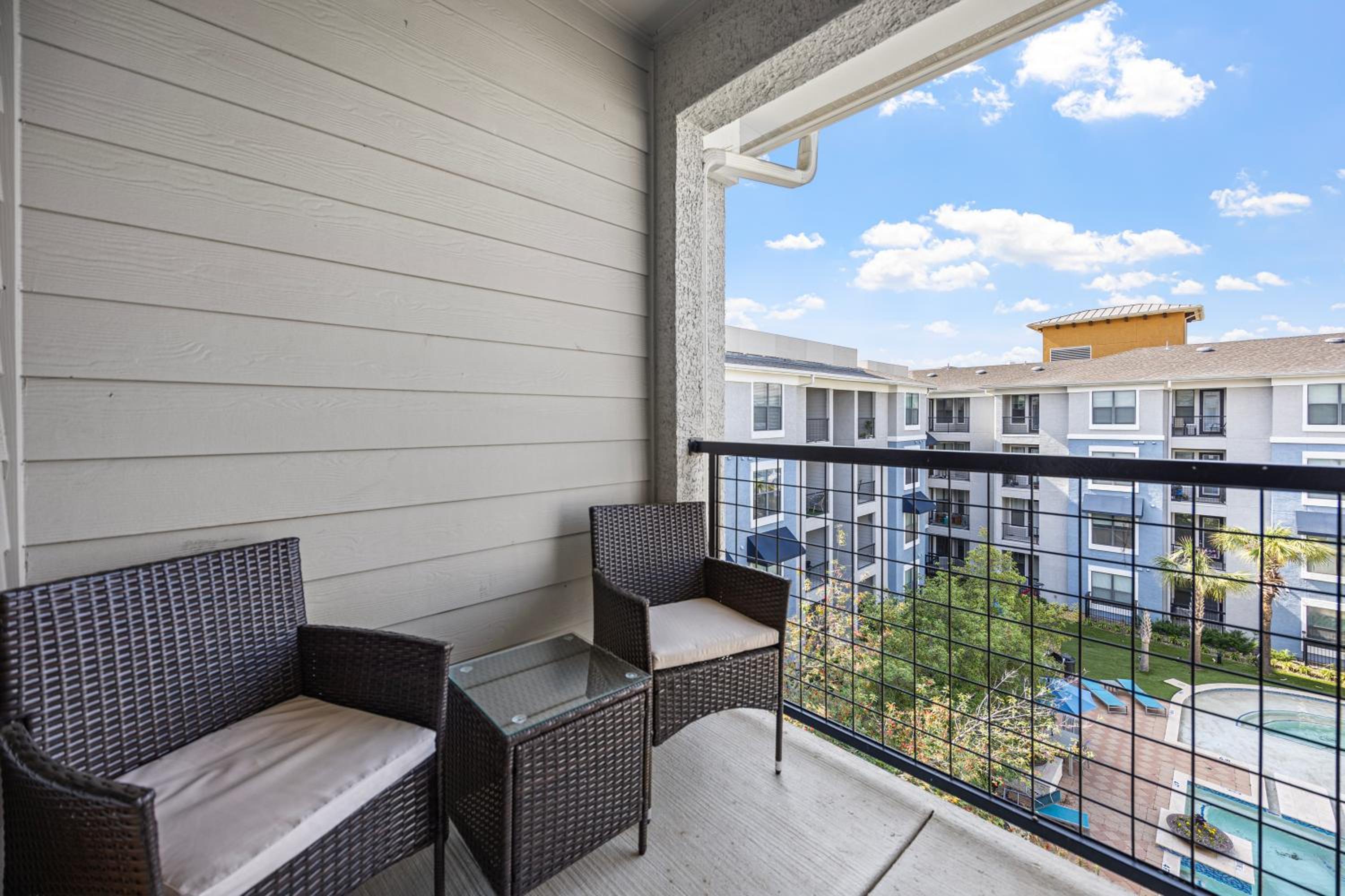 Charming Frisco Apt with Pool & Gym