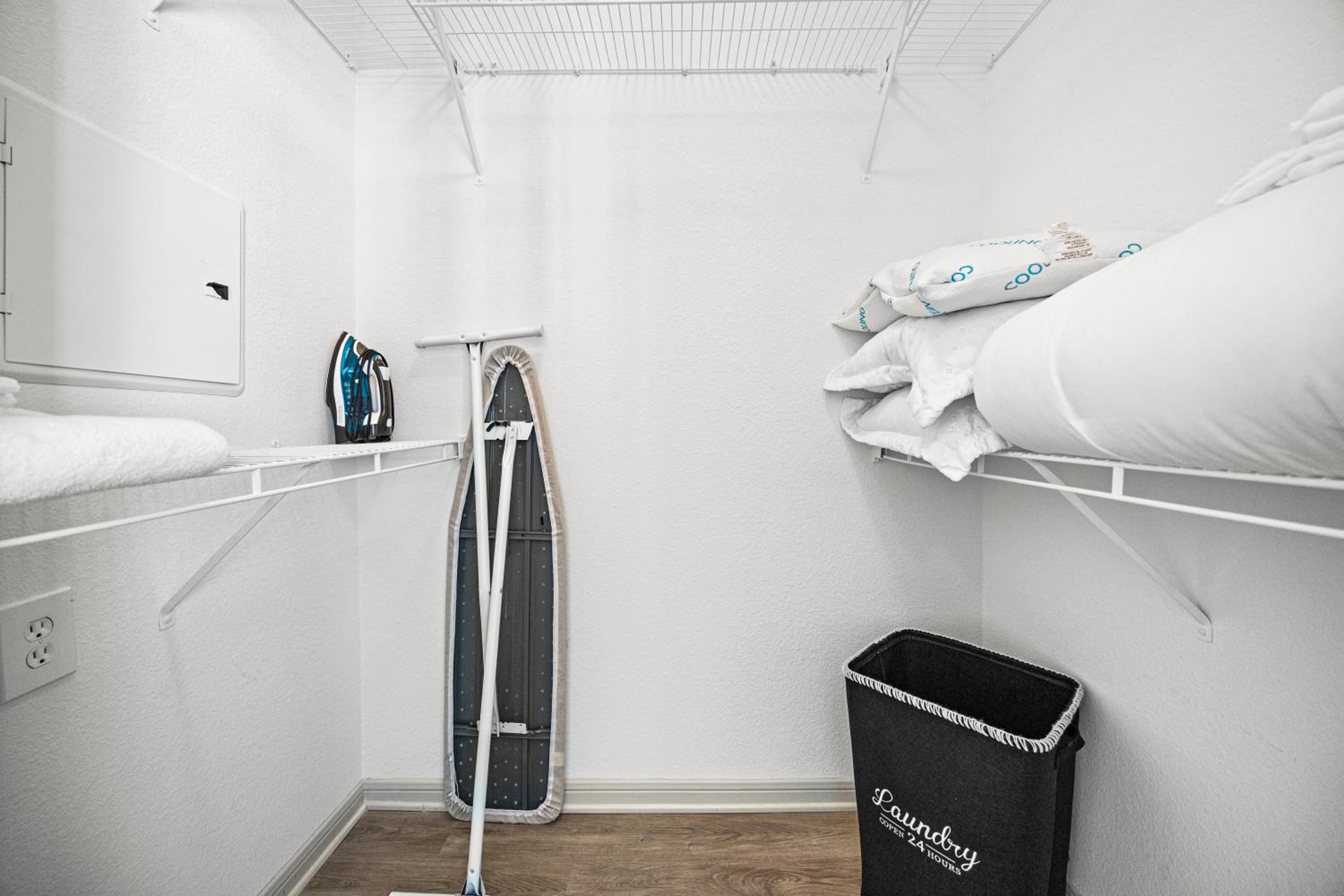 Charming Frisco Apt with Pool & Gym