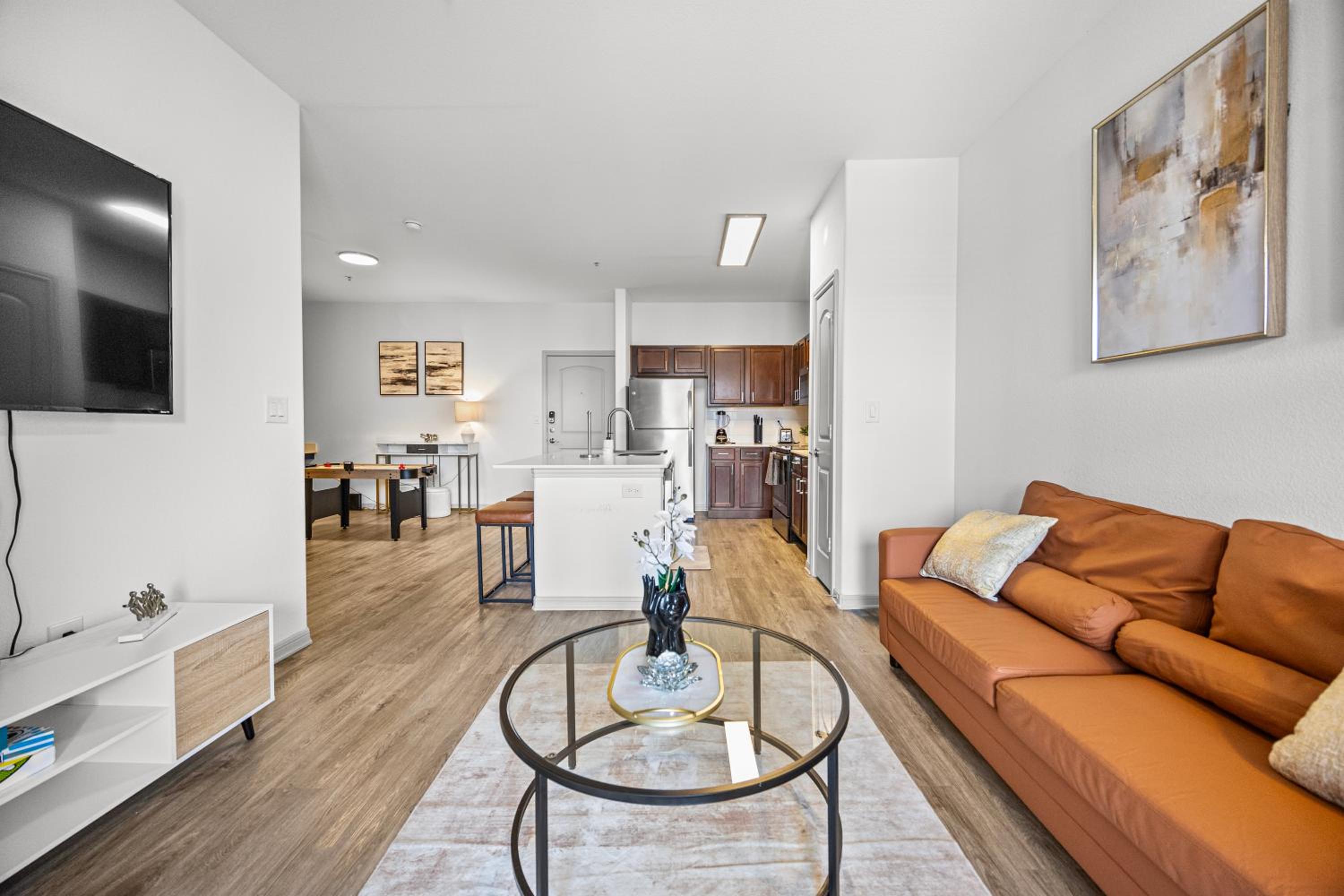 Charming Frisco Apt with Pool & Gym