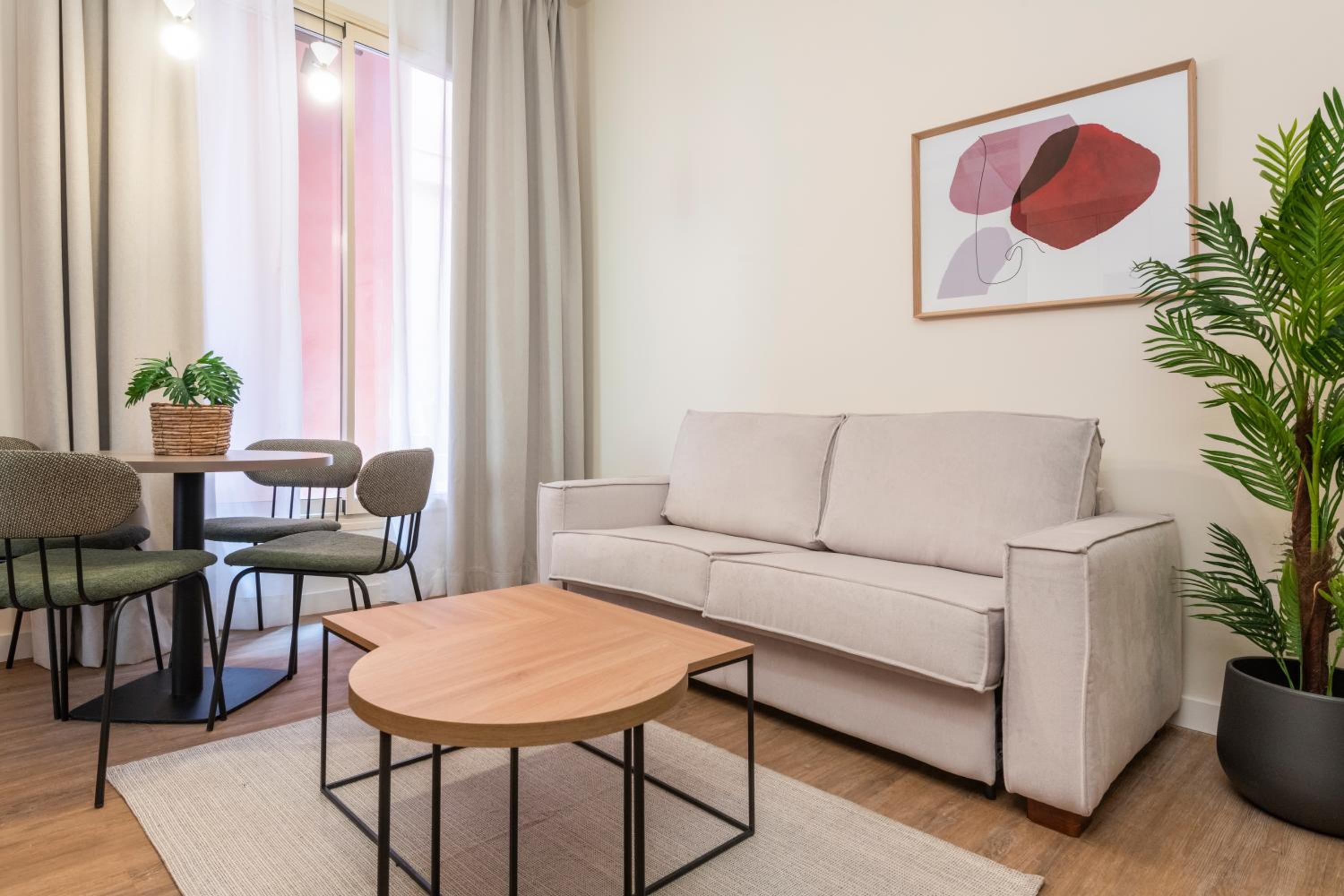 Magno Apartments Clavellinas