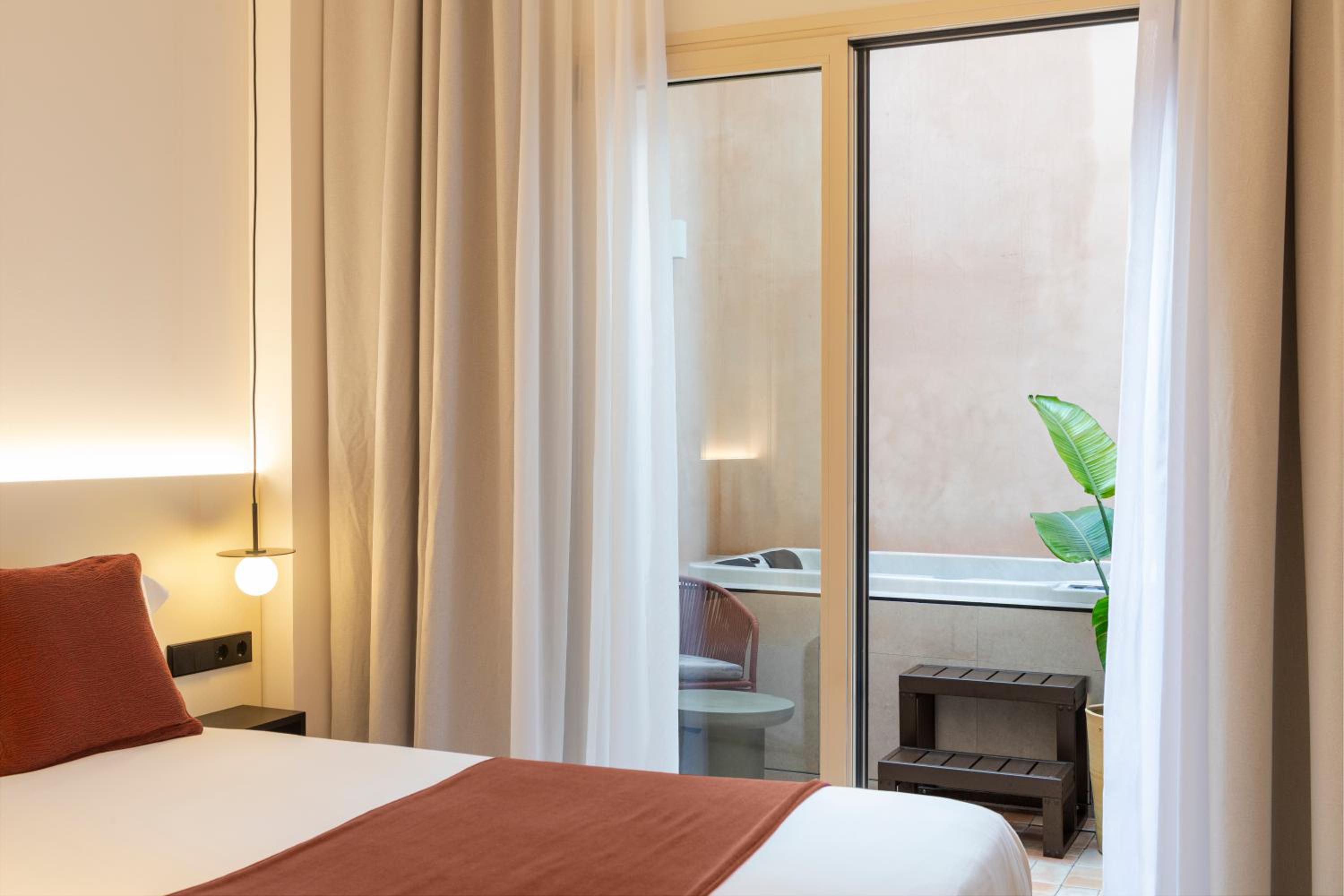 Magno Apartments Clavellinas