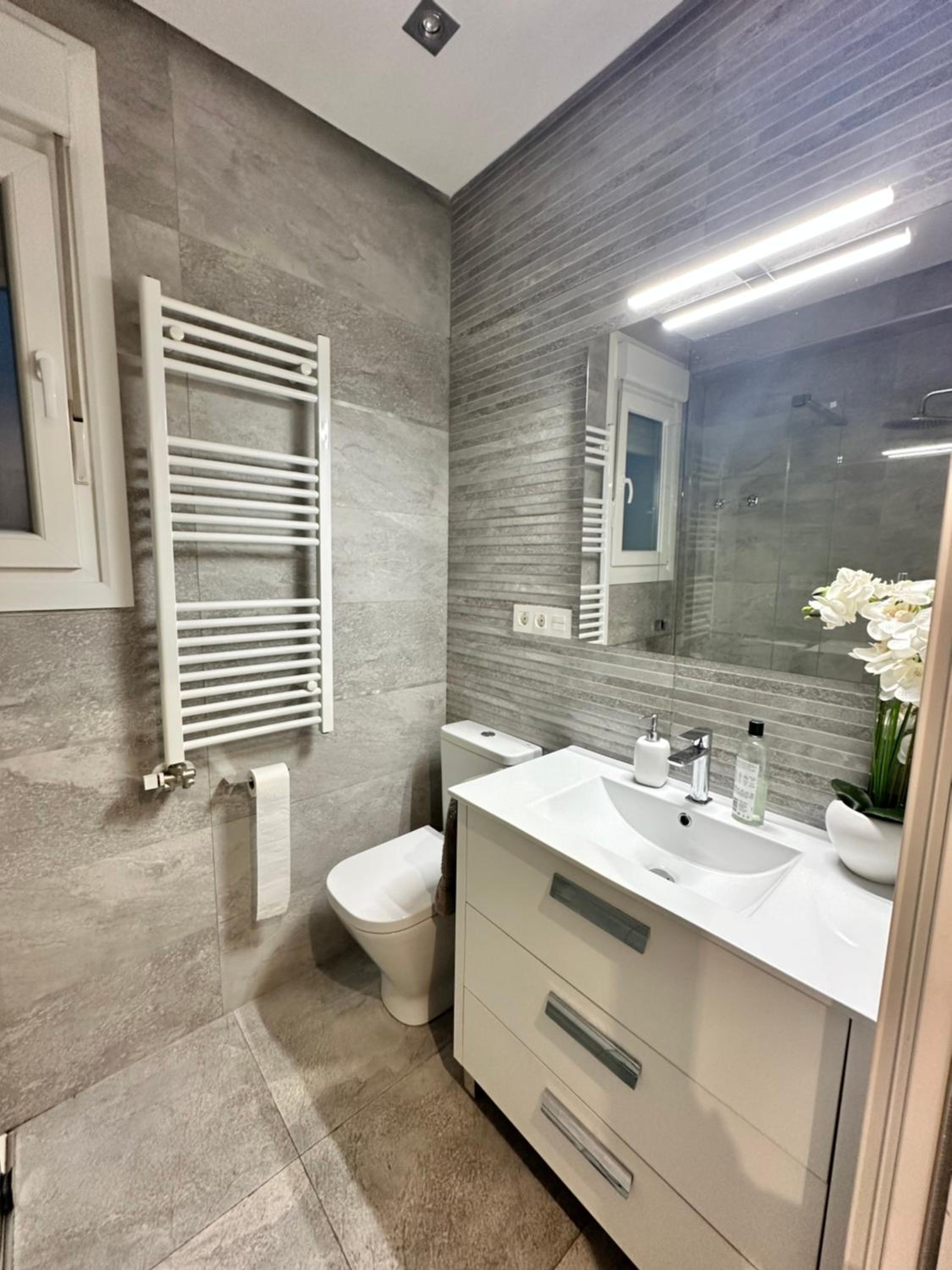 Encantador apartamento en el CENTRO de Bilbao con PARKING opcional