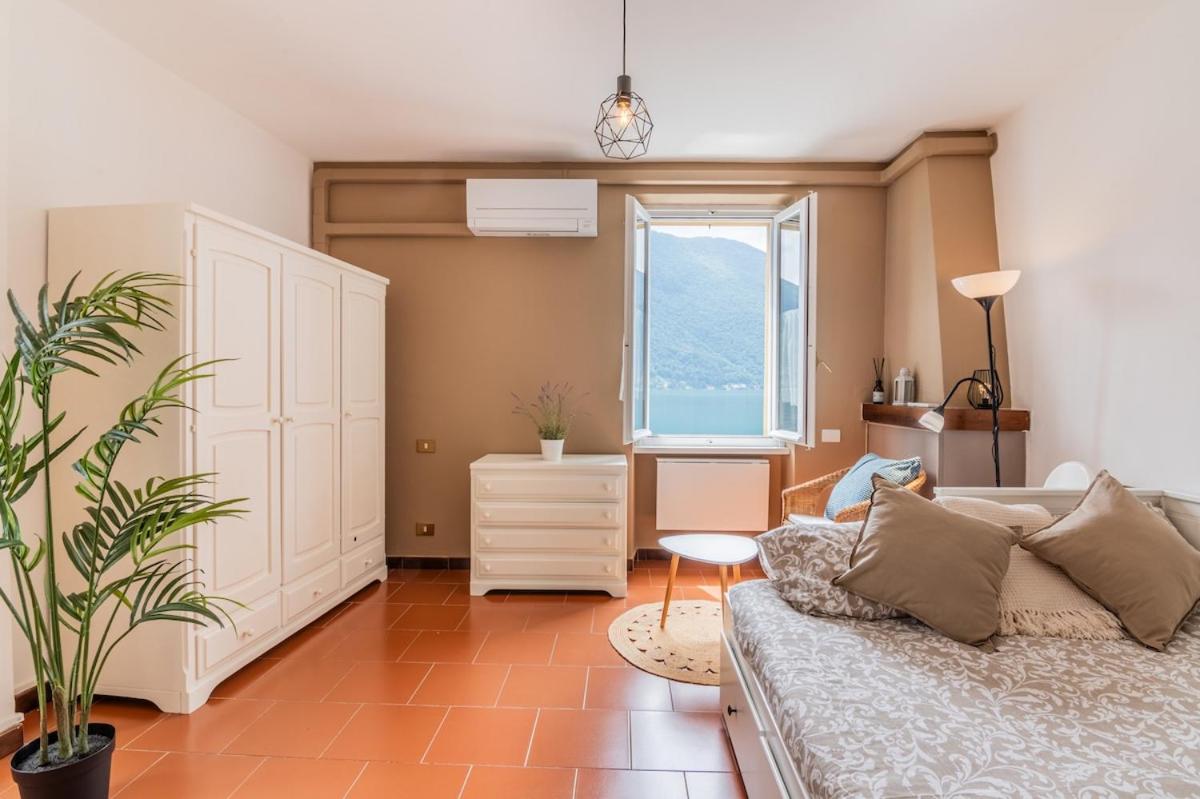 Lavanda Lake View Studio
