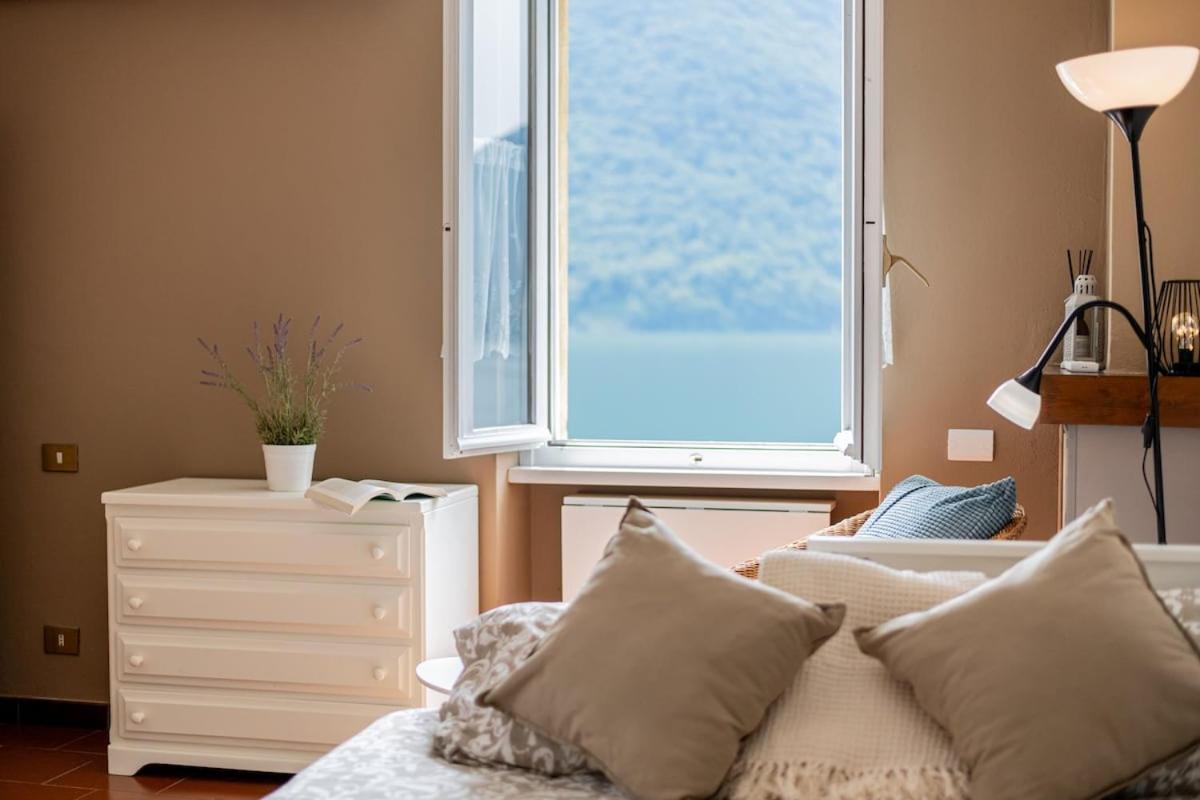 Lavanda Lake View Studio