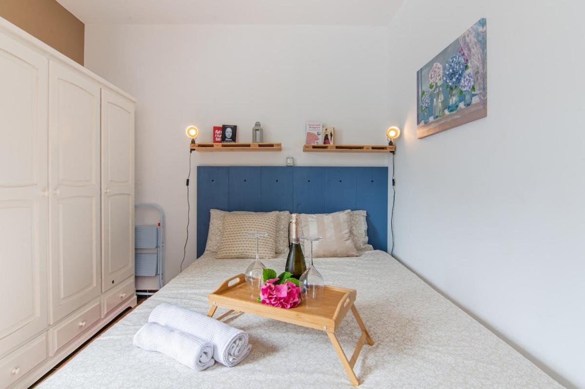 Ortensia Lake View Studio