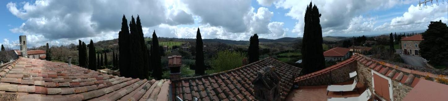 GiuMa Tuscany Historic Country House with Roof Terrace near Saturnia Hot Springs