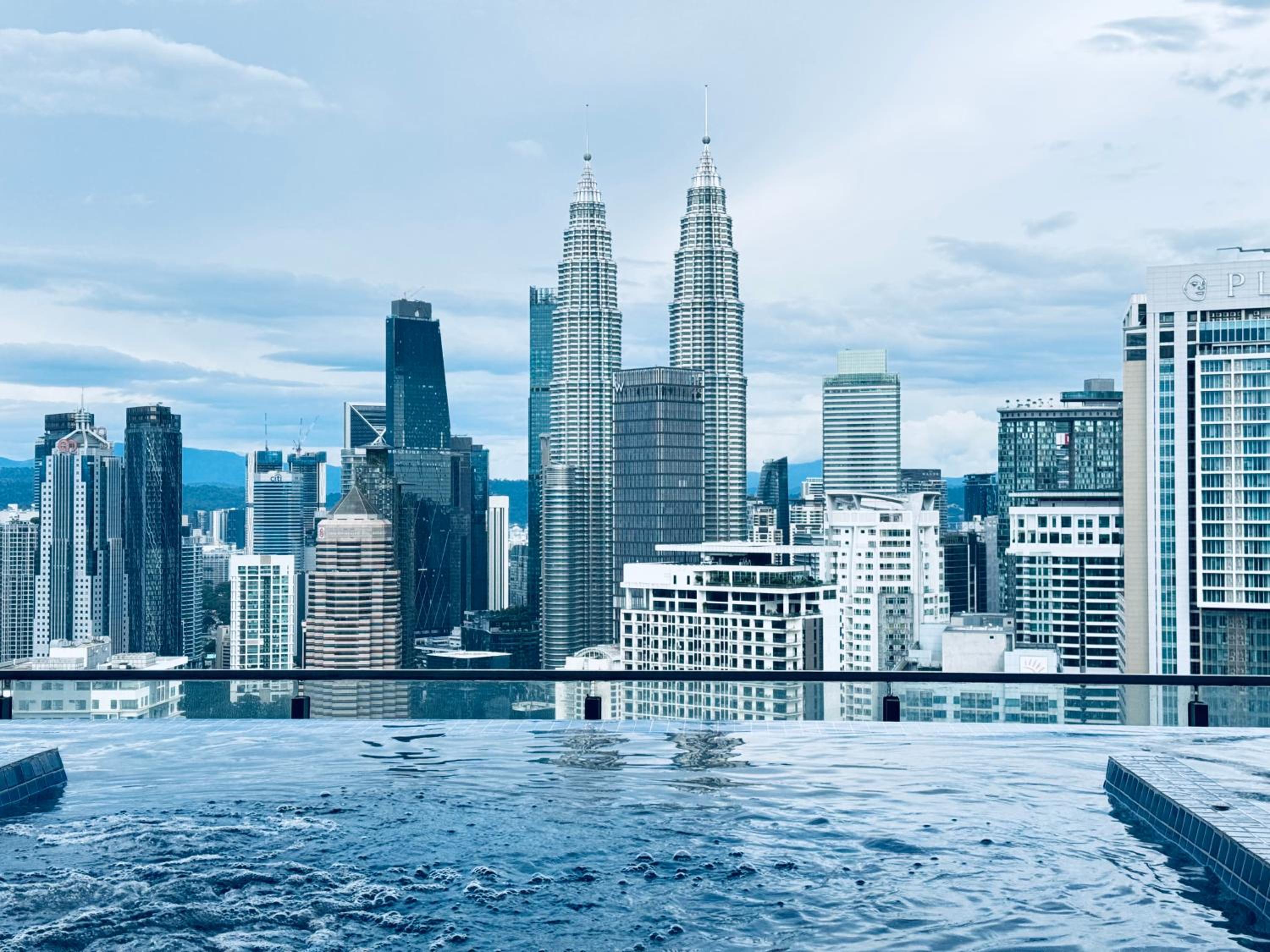 XING LUN KLCC The Colony Infinitum