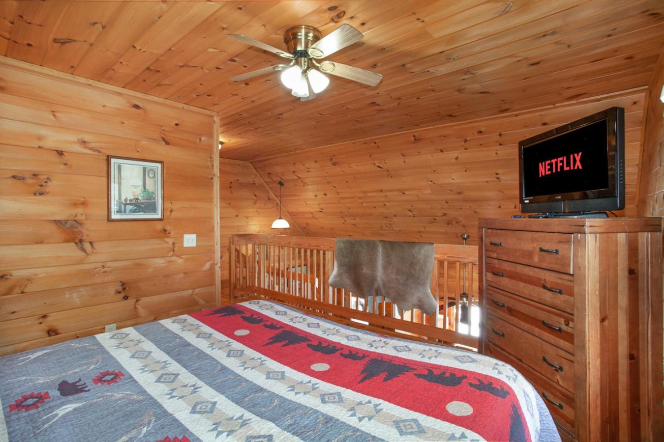 Smoky Mountain Gem MTN View Hot Tub Grill