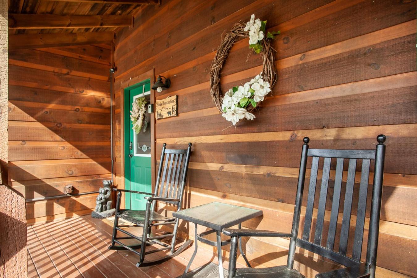 Smoky Mountain Gem MTN View Hot Tub Grill