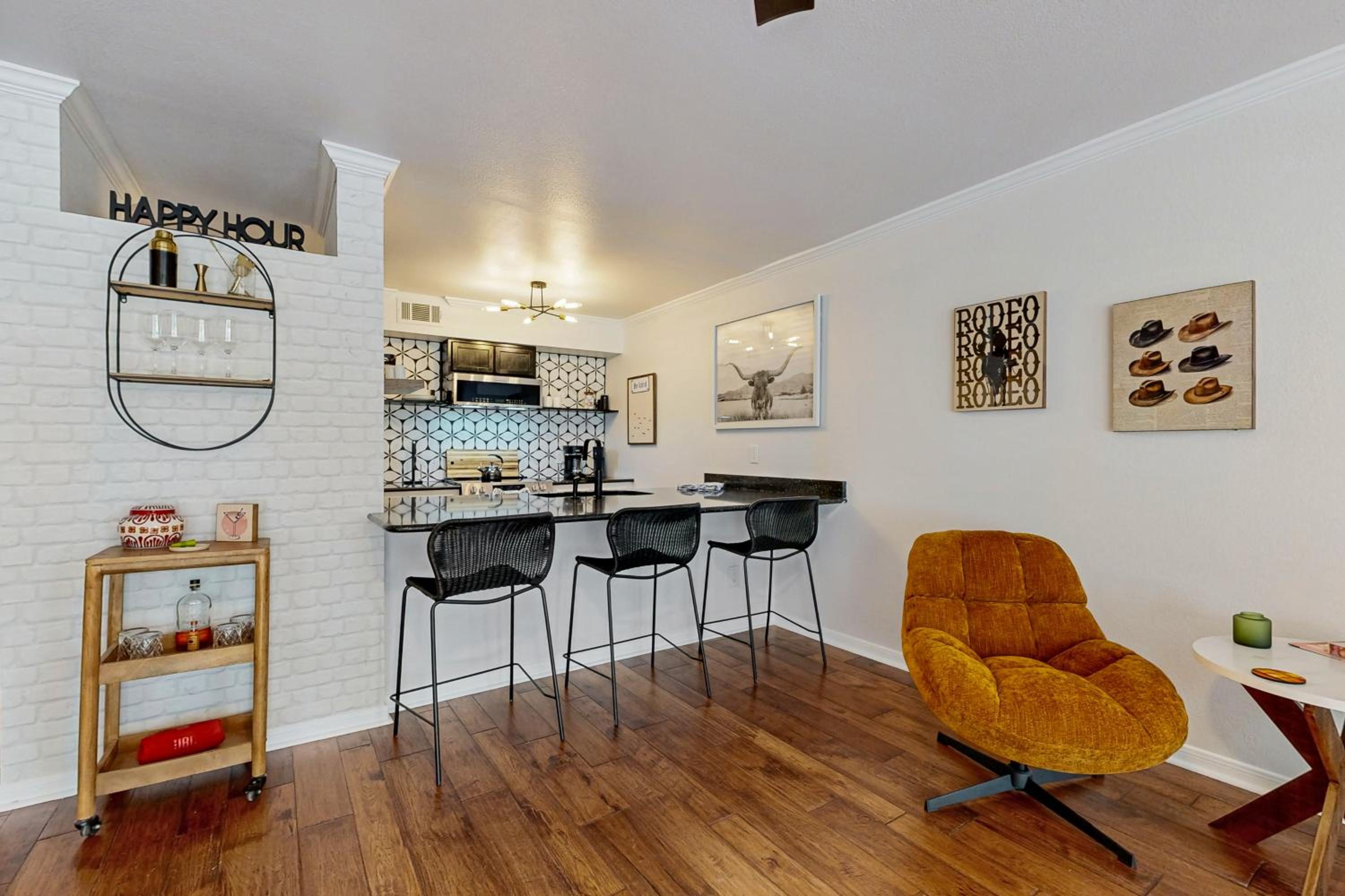 Lakeside Getaway with Patio on Lady Bird Lake