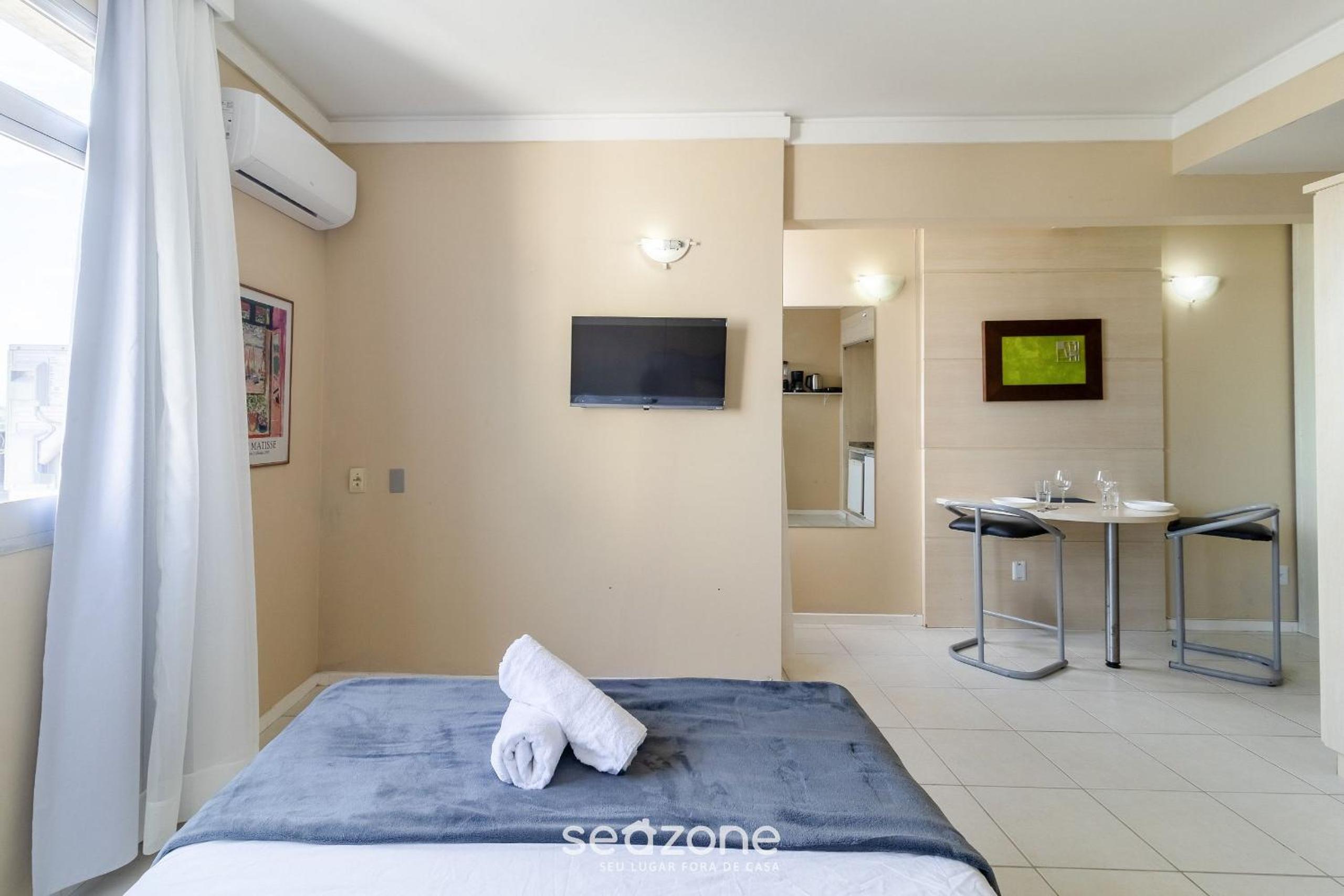 Enjoy Floripa with a sea view! RAH1019