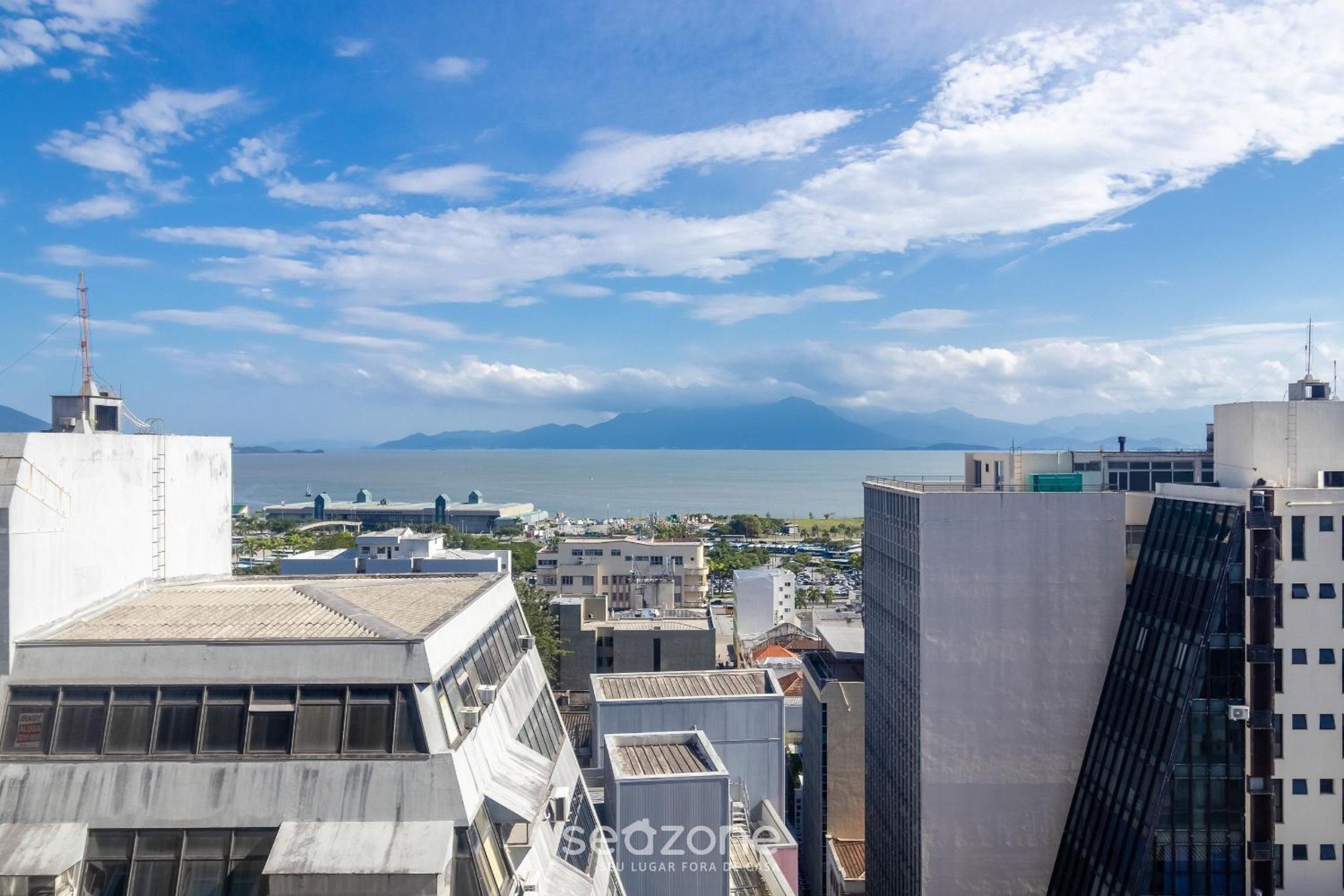 Enjoy Floripa with a sea view! RAH1019