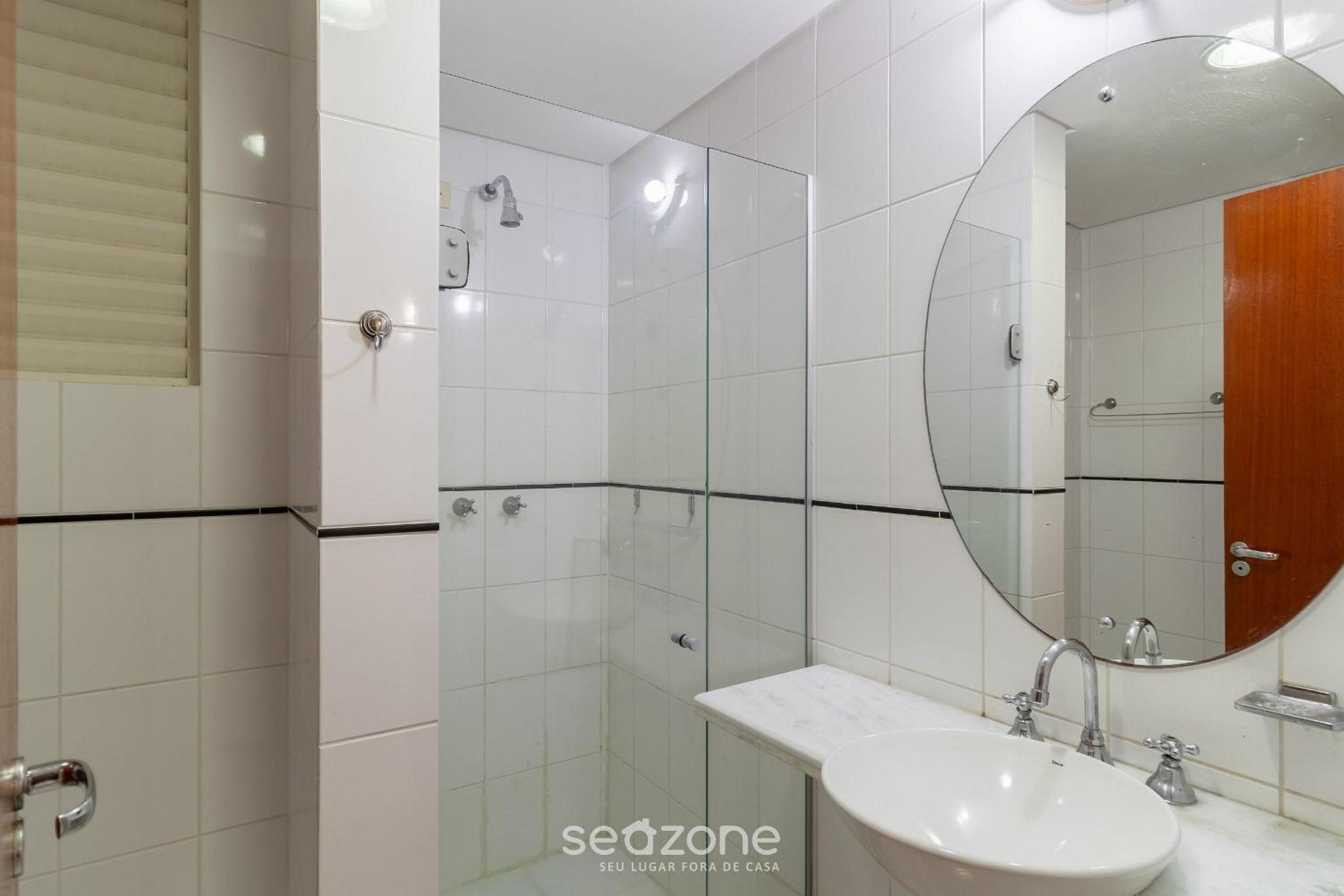Enjoy Floripa with a sea view! RAH1019