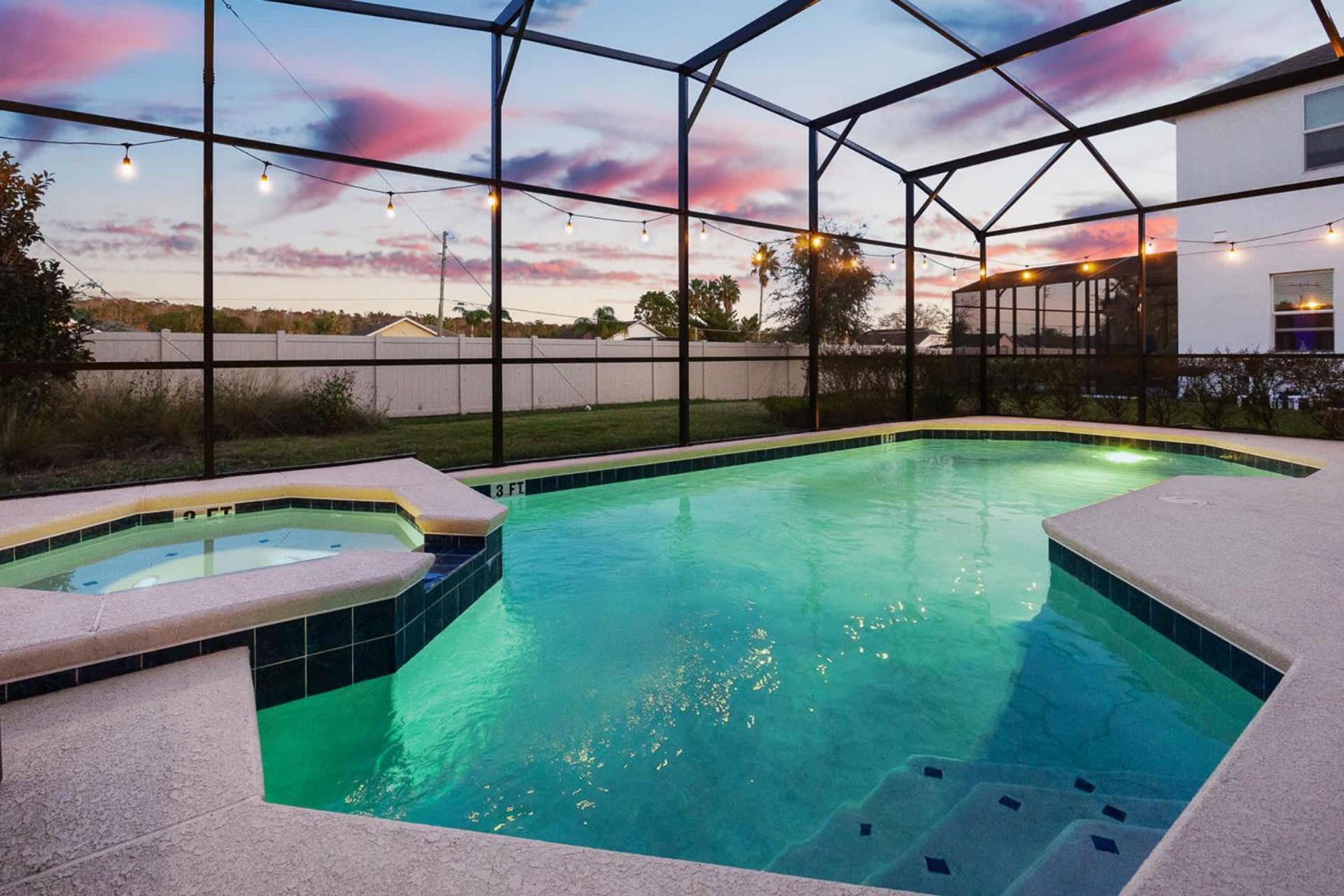 Upstay Vibrant Home w Themed Rooms Pool & Games