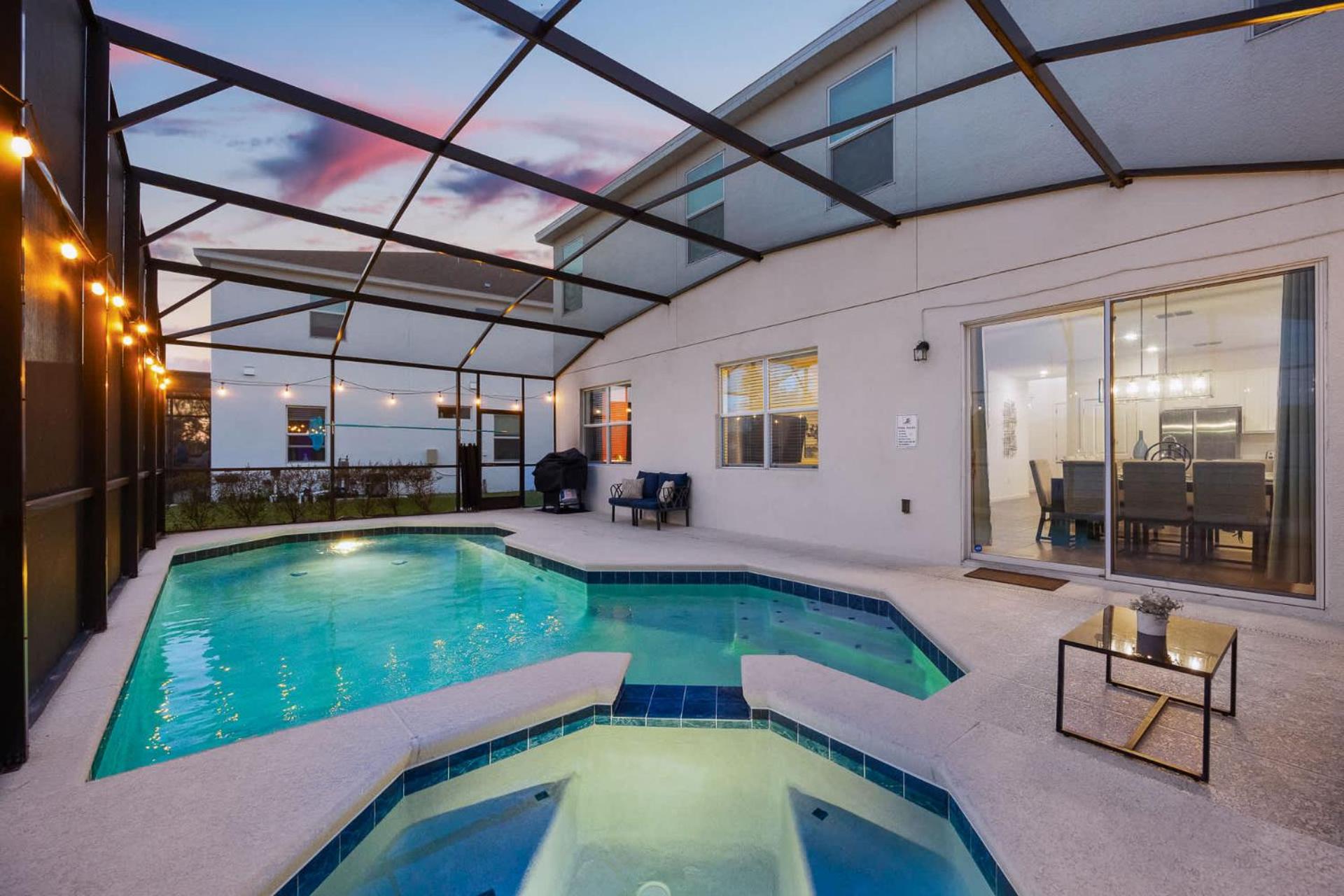Upstay Vibrant Home w Themed Rooms Pool & Games