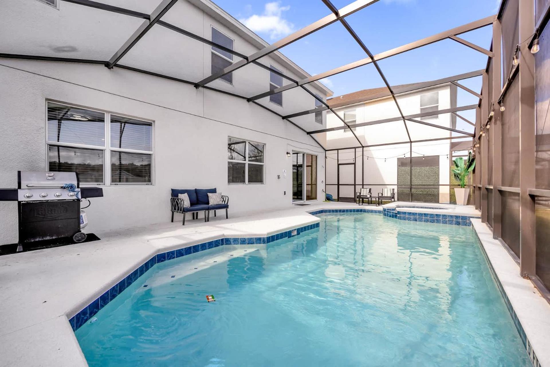 Upstay Vibrant Home w Themed Rooms Pool & Games