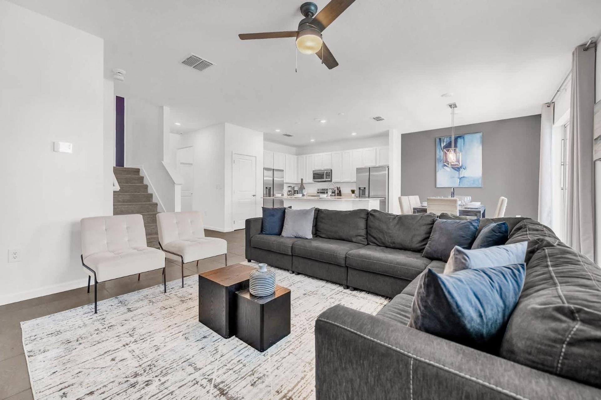 Upstay Vibrant Home w Themed Rooms Pool & Games