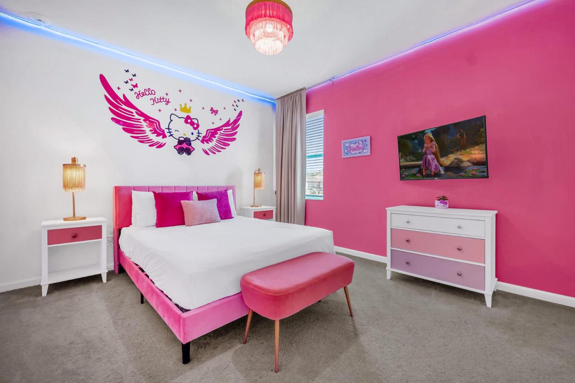 Upstay Vibrant Home w Themed Rooms Pool & Games
