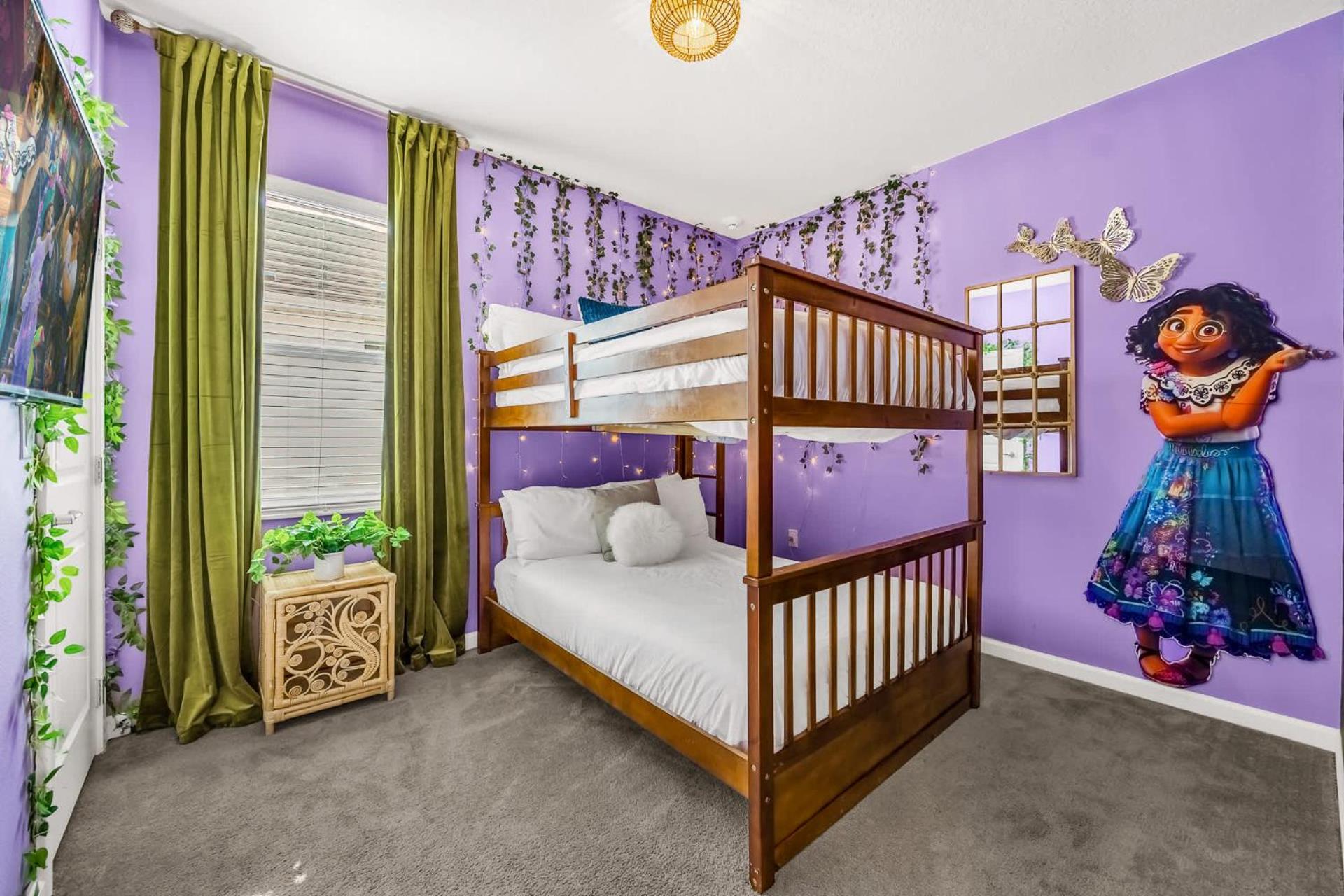 Upstay Vibrant Home w Themed Rooms Pool & Games