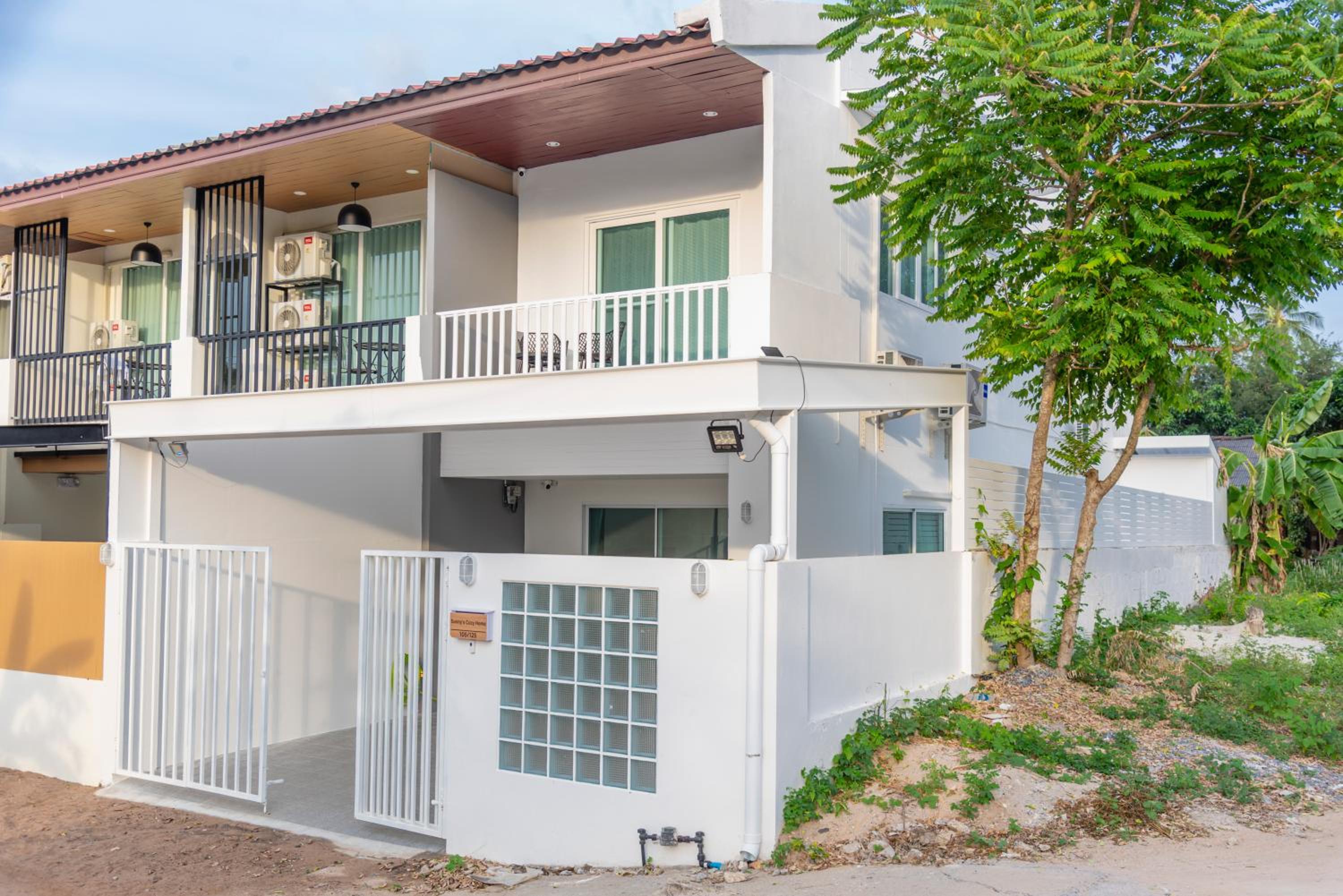 Sunny's Cozy Home