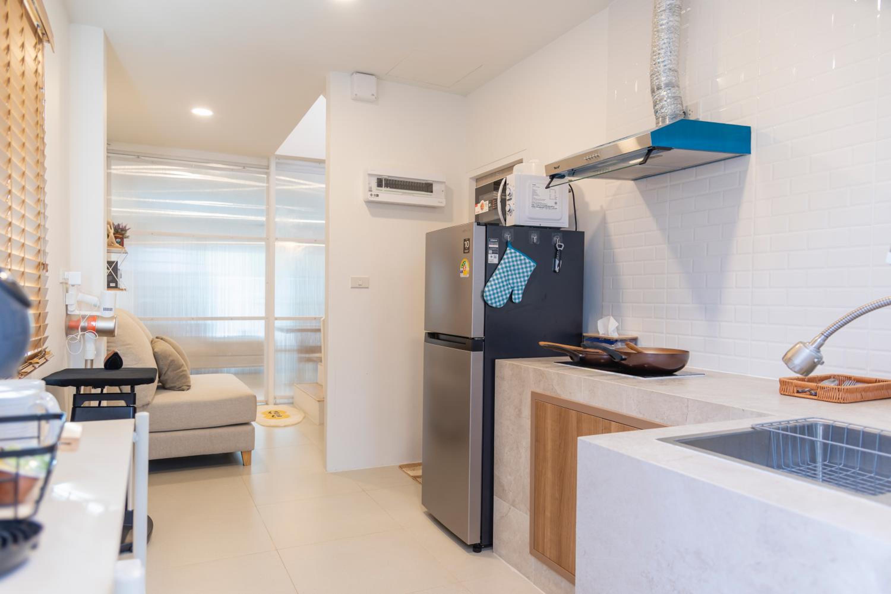Sunny's Cozy Home