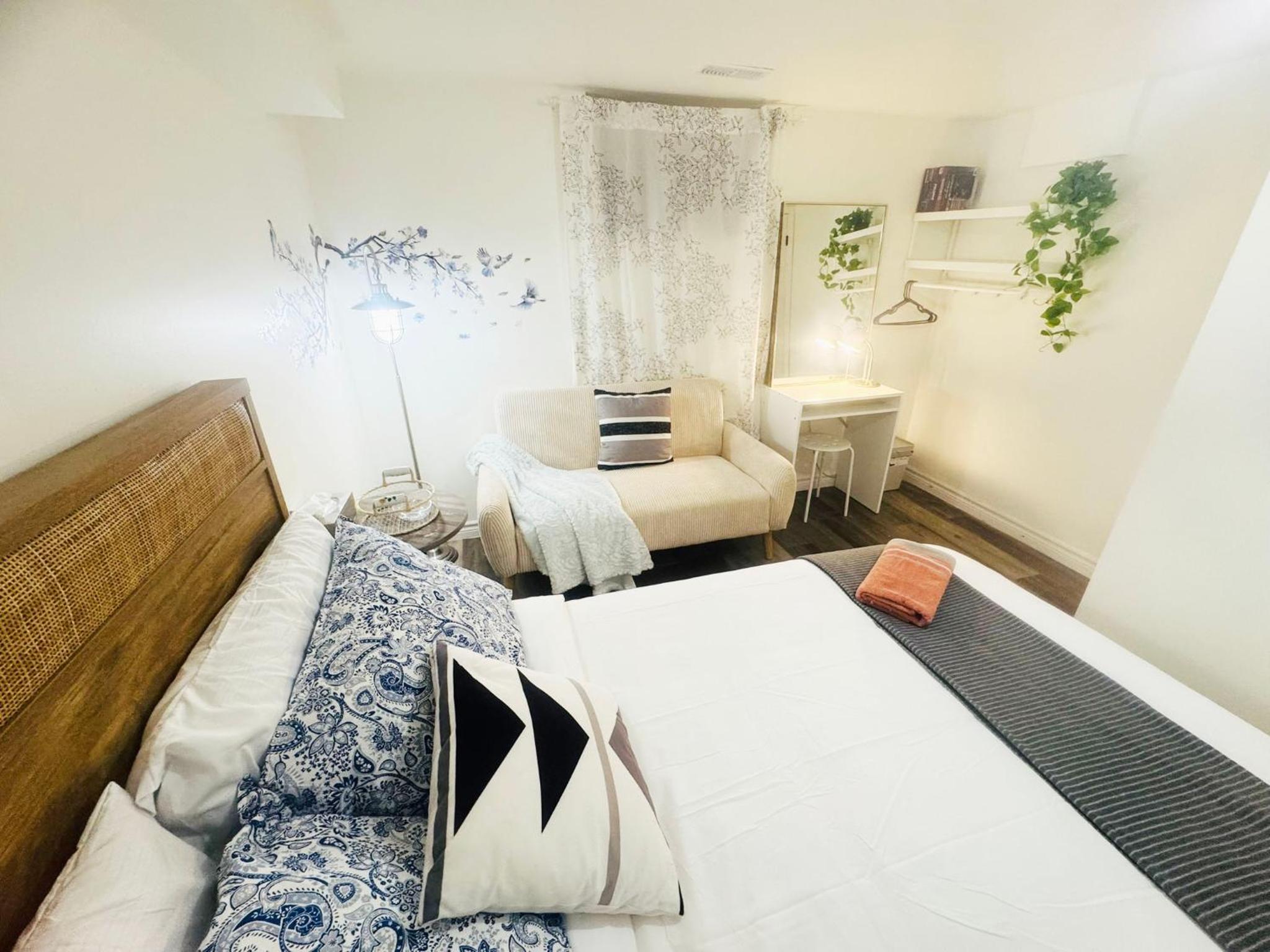 Sunrise BnB - Free Parking