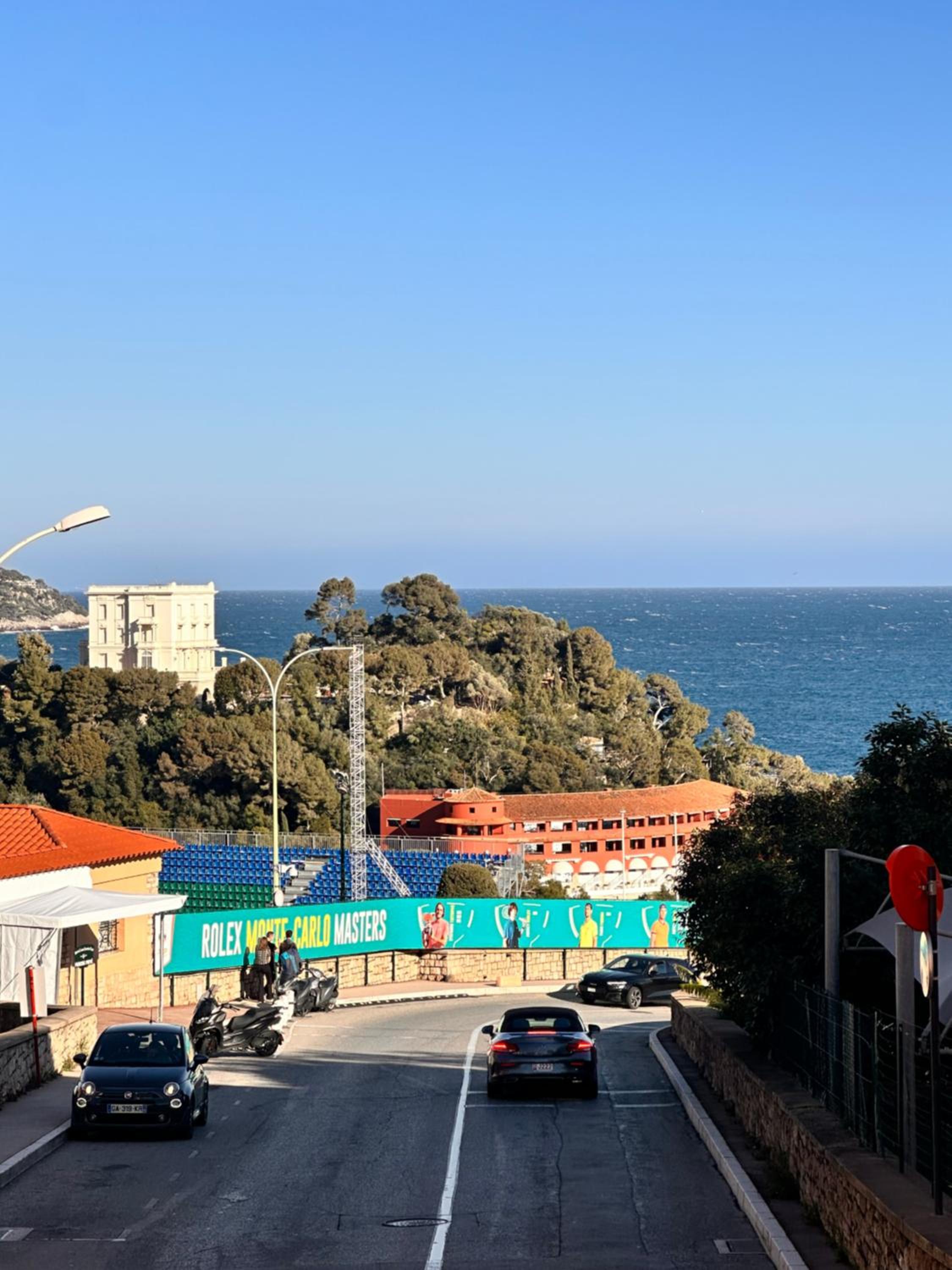 Courts & Coasts few steps from Tennis courts, Country Club and Montecarlo Beach