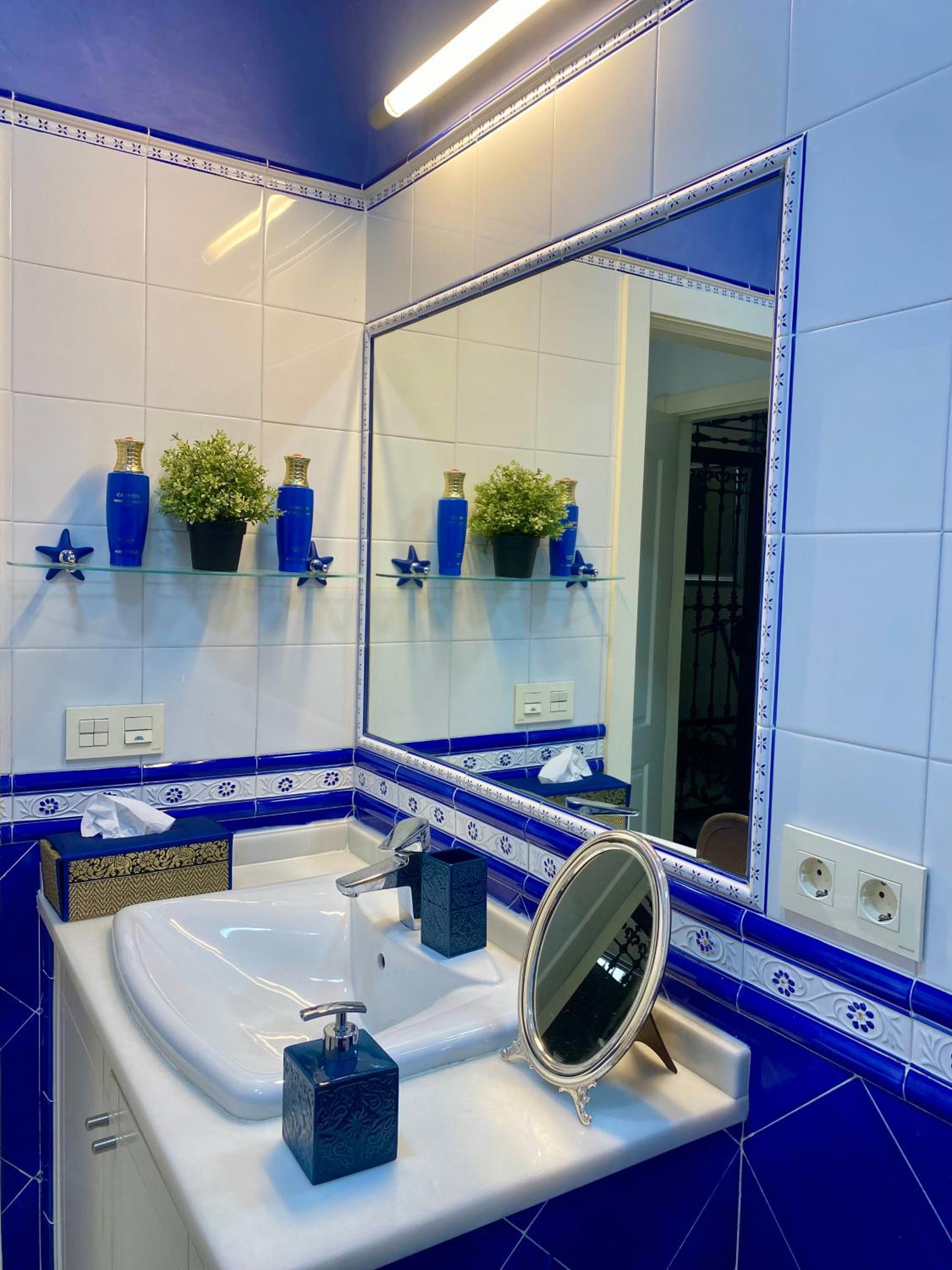 Santa Cruz - Luxurious City Center Boutique Apartment - FREE PARKING