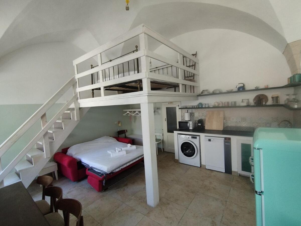 Quiet Apartment in Lecce Old Town with private entrance