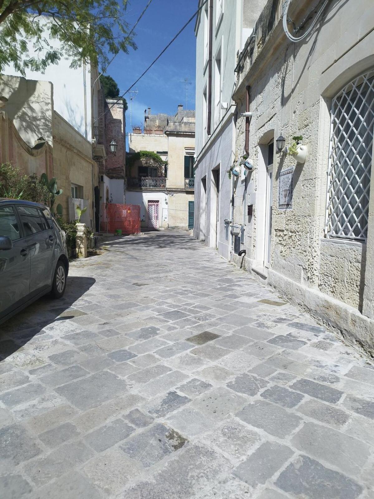 Quiet Apartment in Lecce Old Town with private entrance