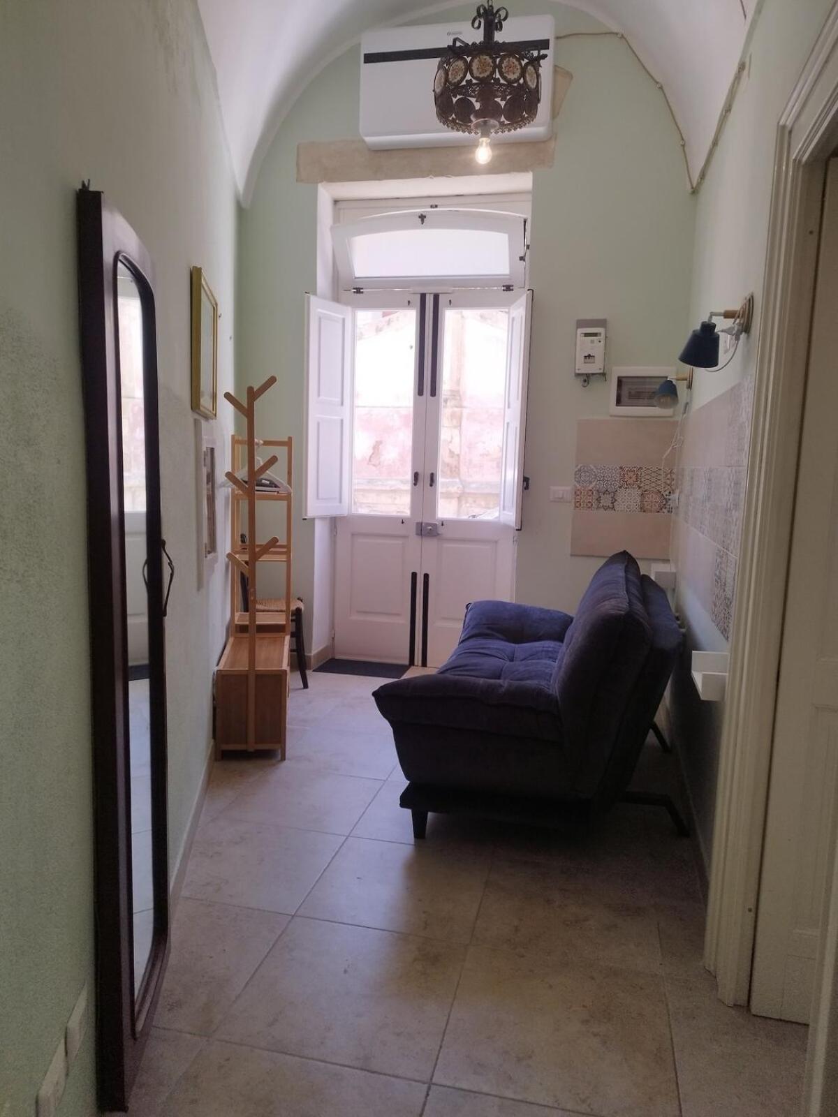 Quiet Apartment in Lecce Old Town with private entrance