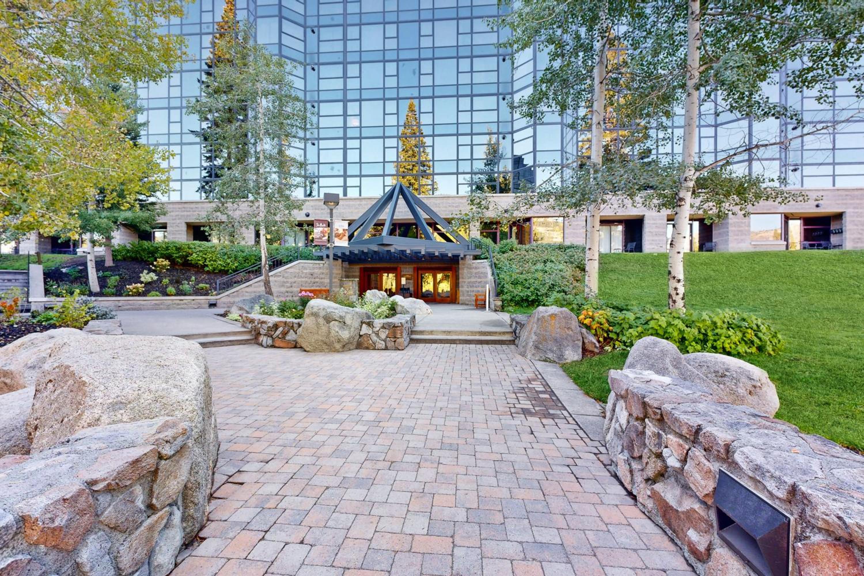 Everline Resort Suite North Lake Tahoe Luxury!