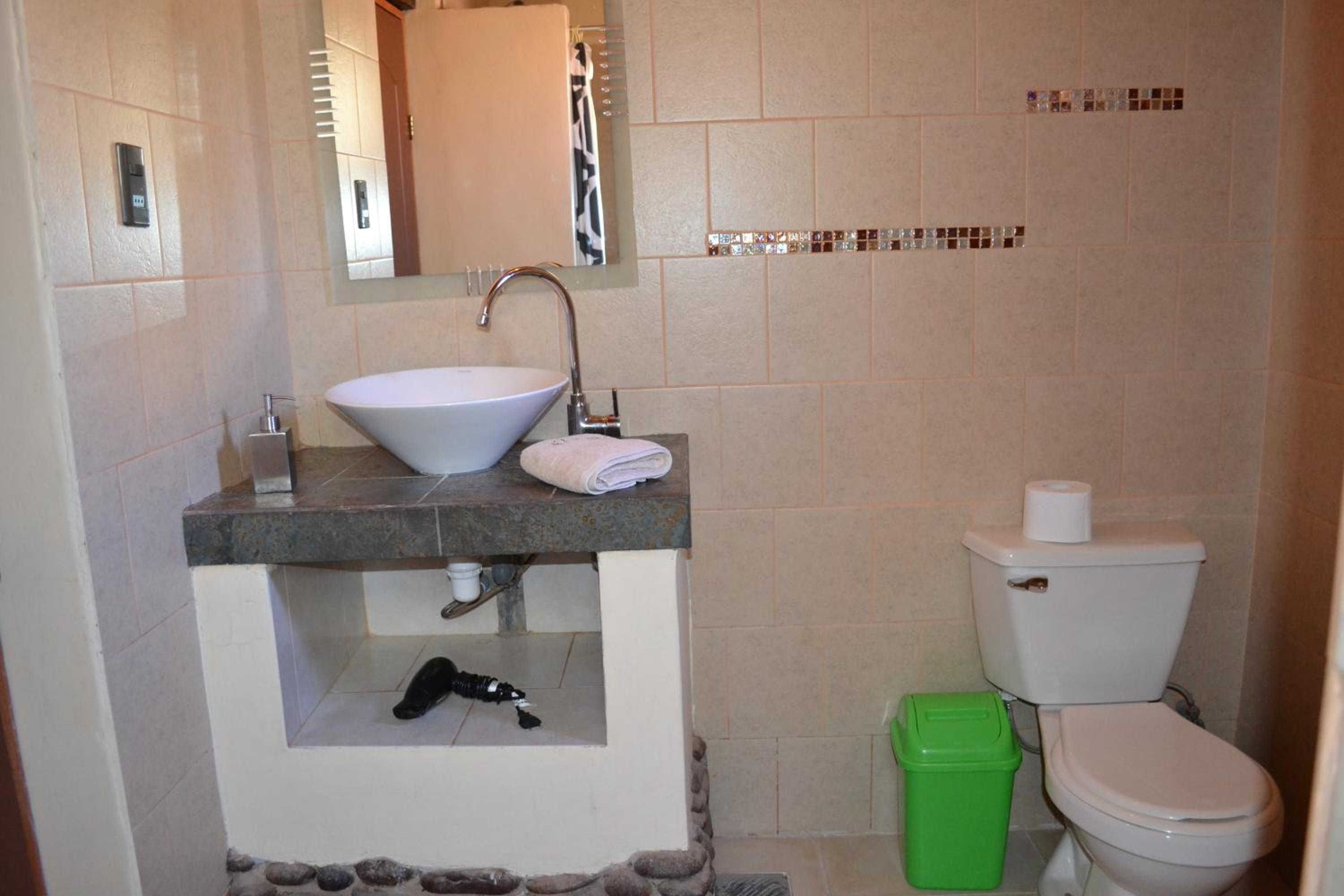 Hostal y Cabañas Renta House San Pedro