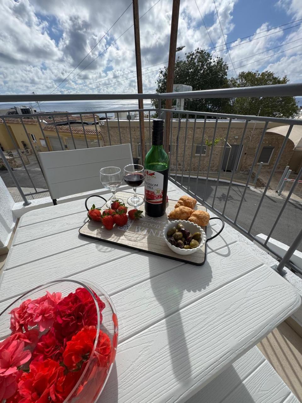 Kissonerga Sea Breeze Apartments Panoramic Ocean View