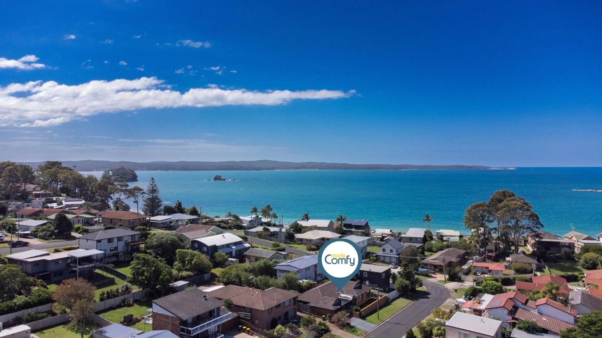 Our Haven: 4-Bed Escape Near Beach & Mogo Trails