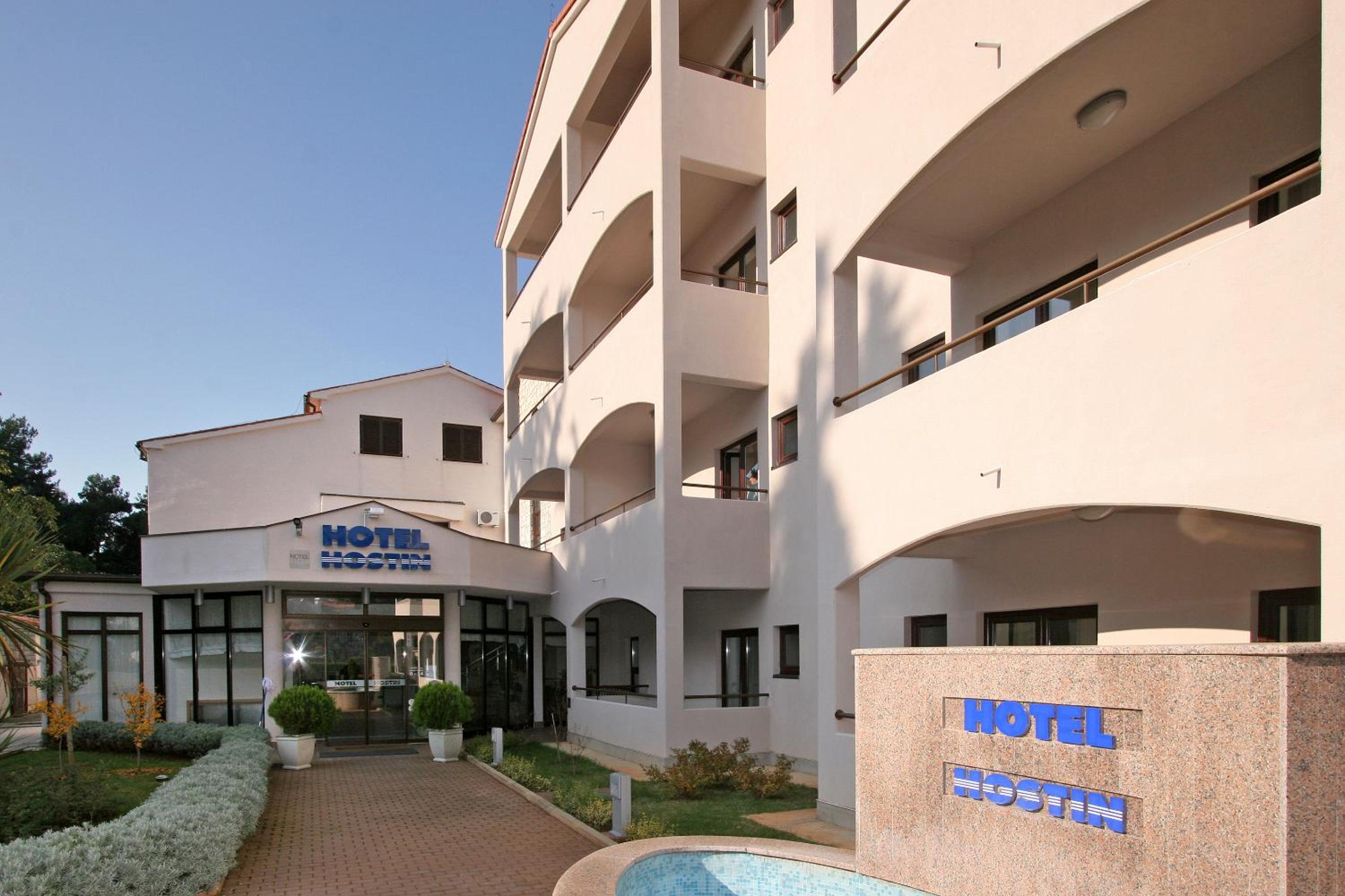 Hotel Flores - Property Image 9