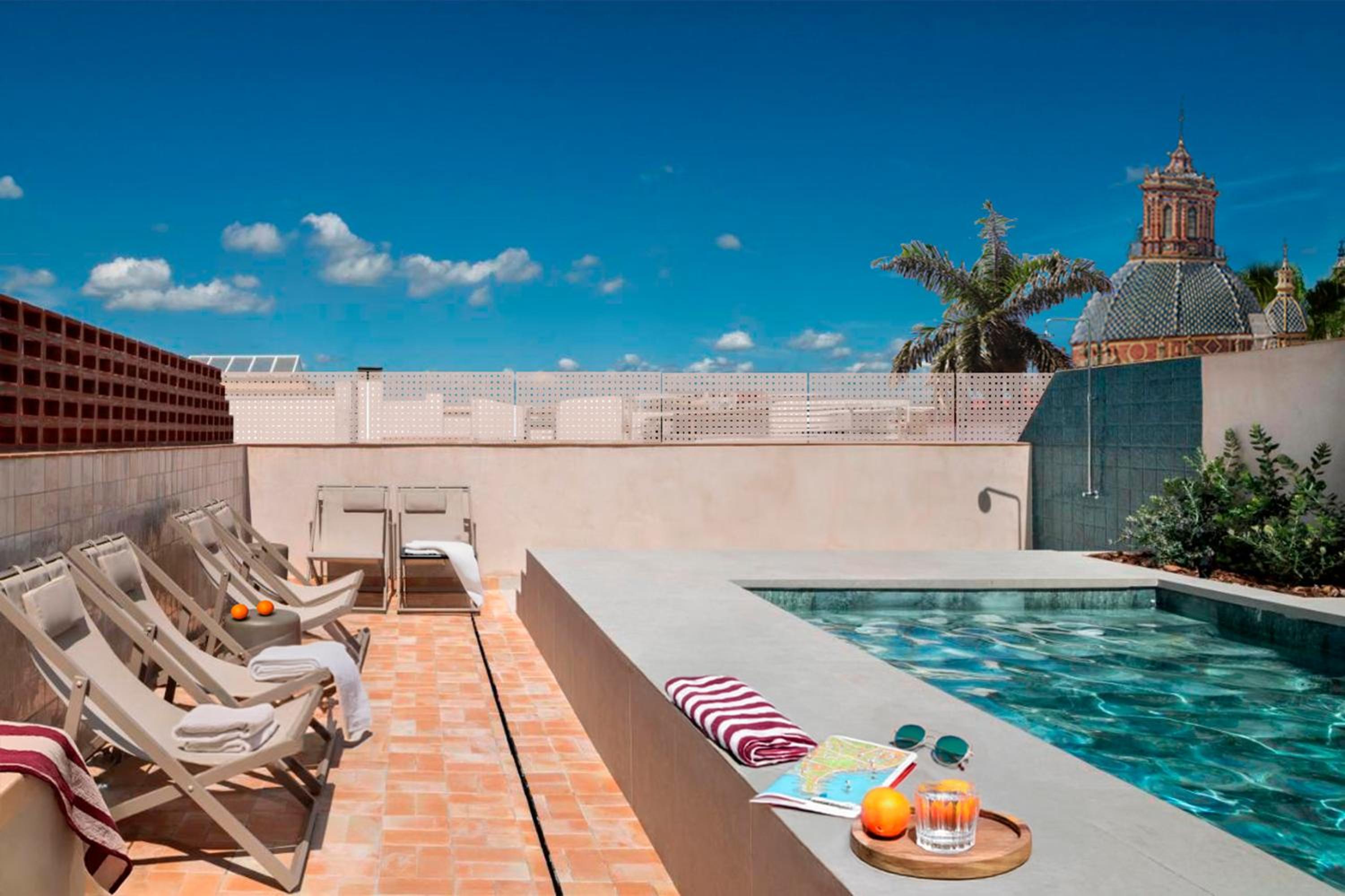 Magno Apartments Clavellinas