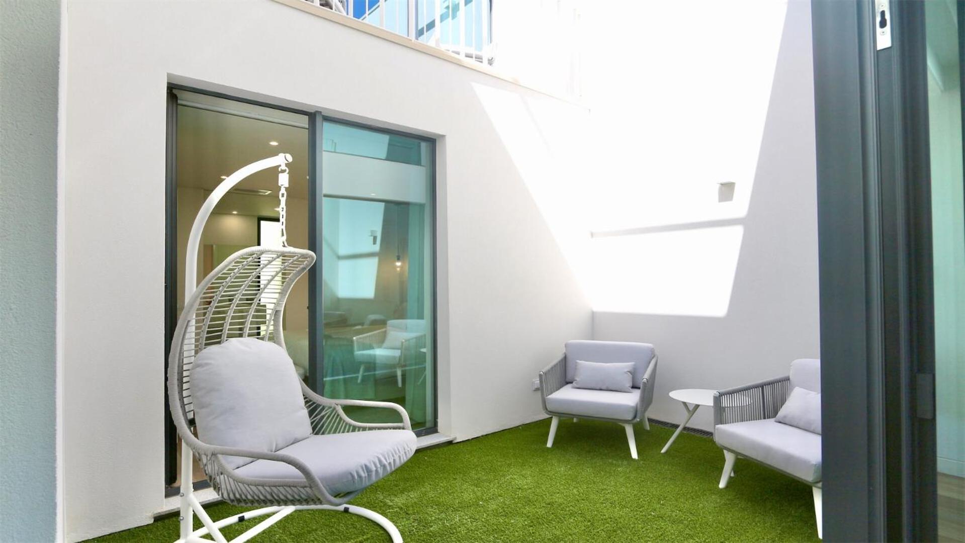 Villa Essence by Clever Details, private pool, central location