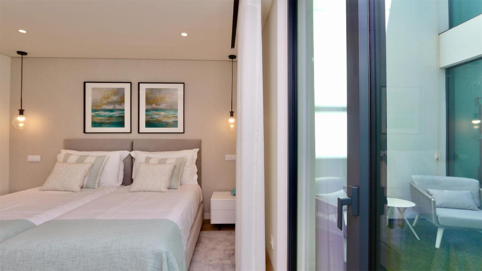Villa Essence by Clever Details, private pool, central location