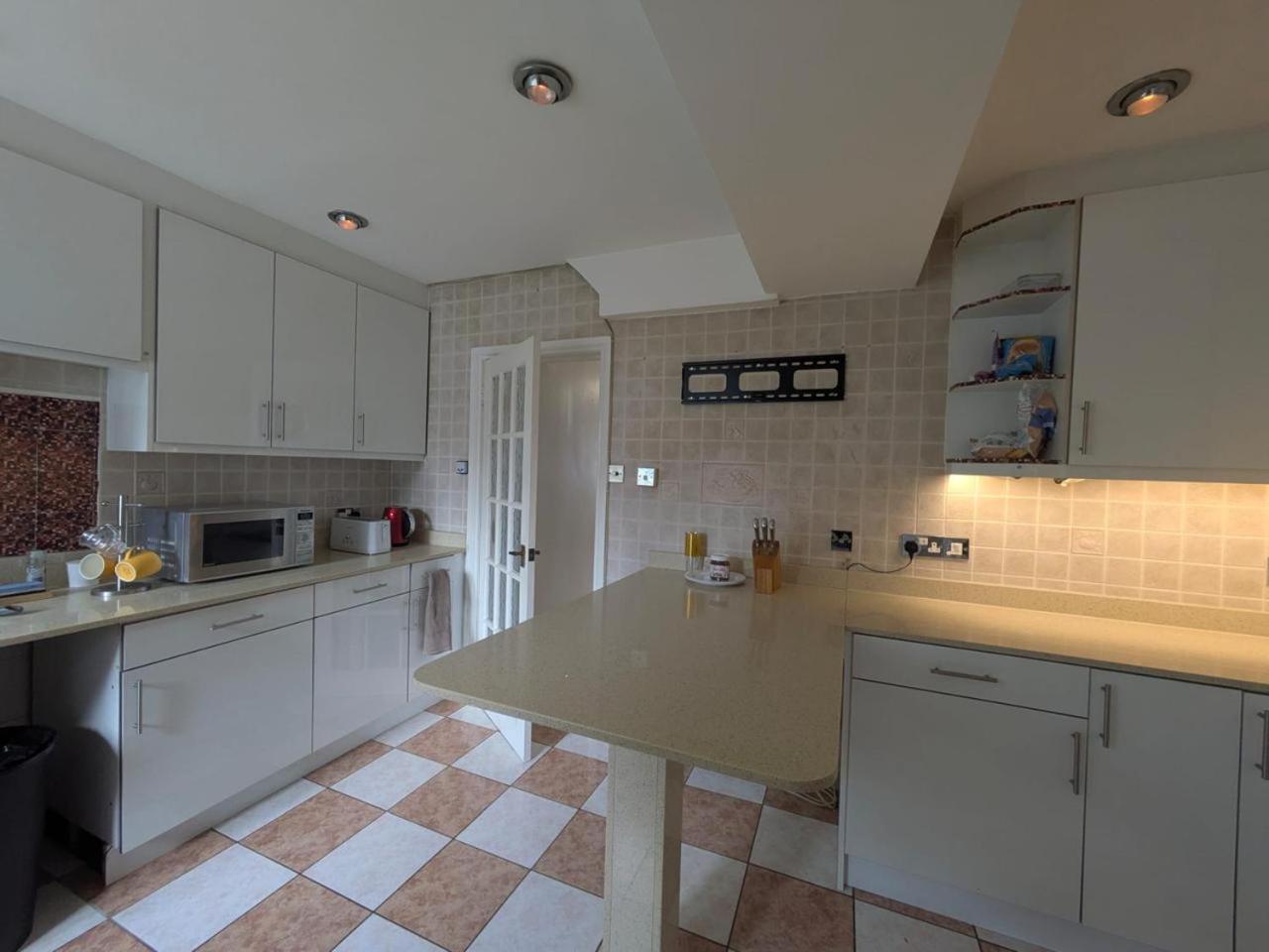 Gordon Avenue Guest House HA7 London