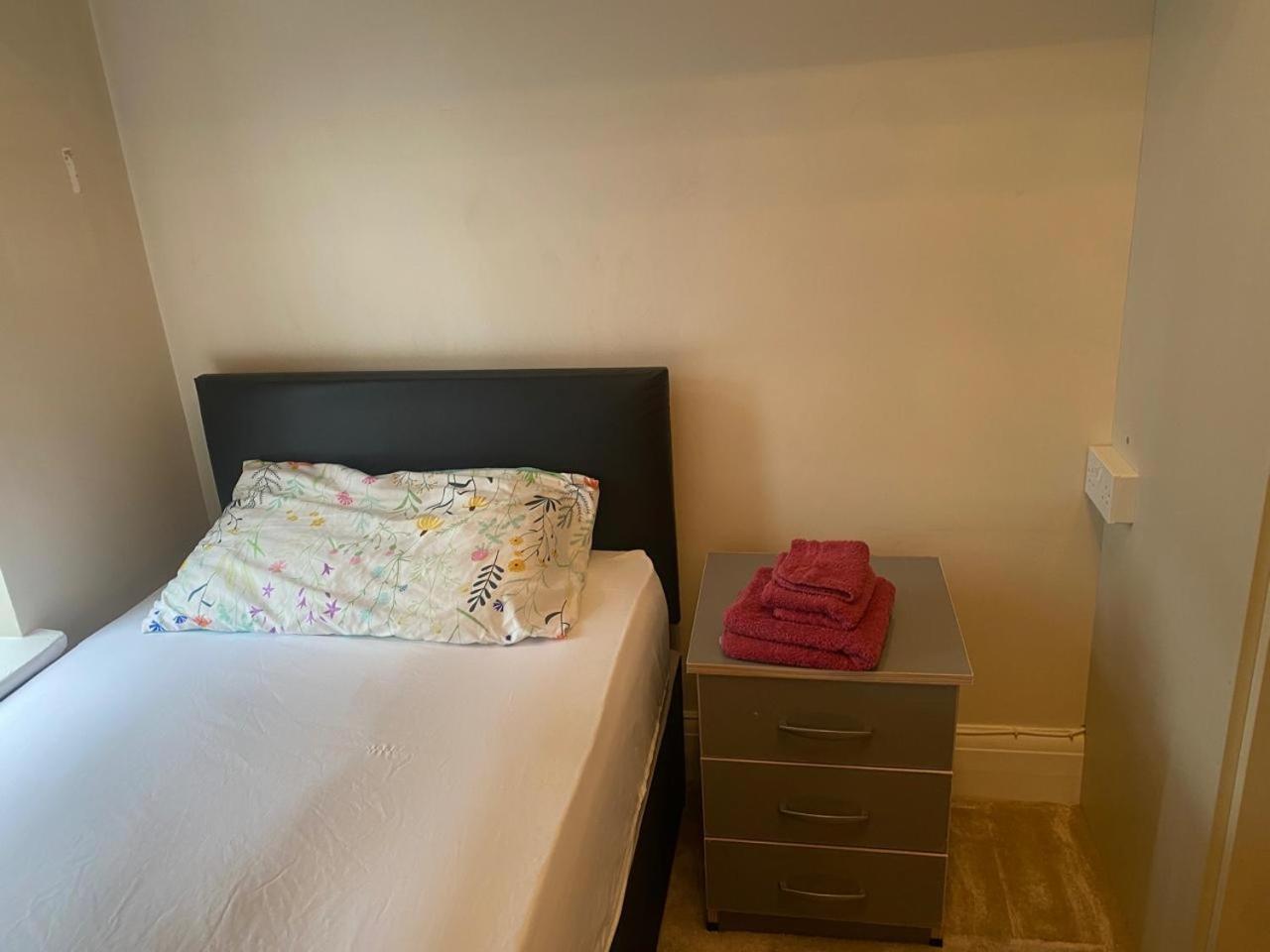 Gordon Avenue Guest House HA7 London