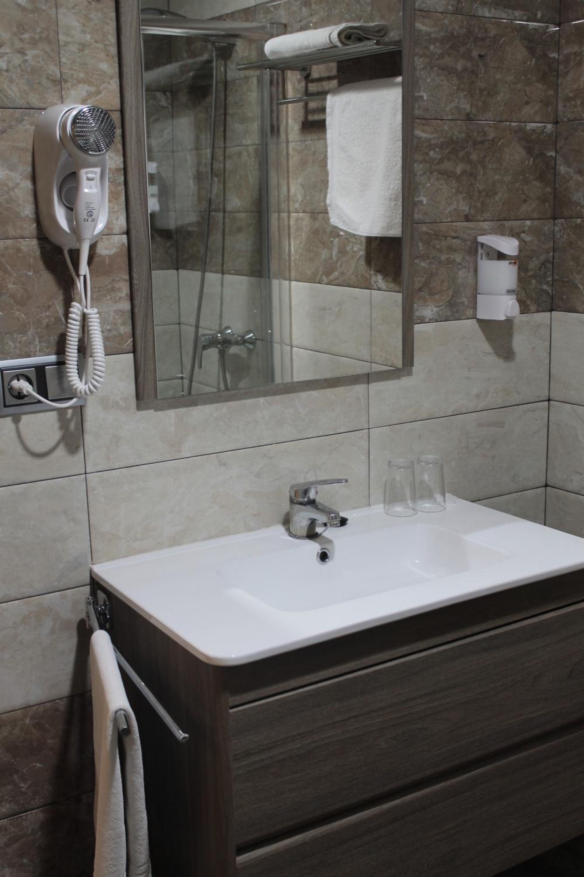 Hostal Mont Royal