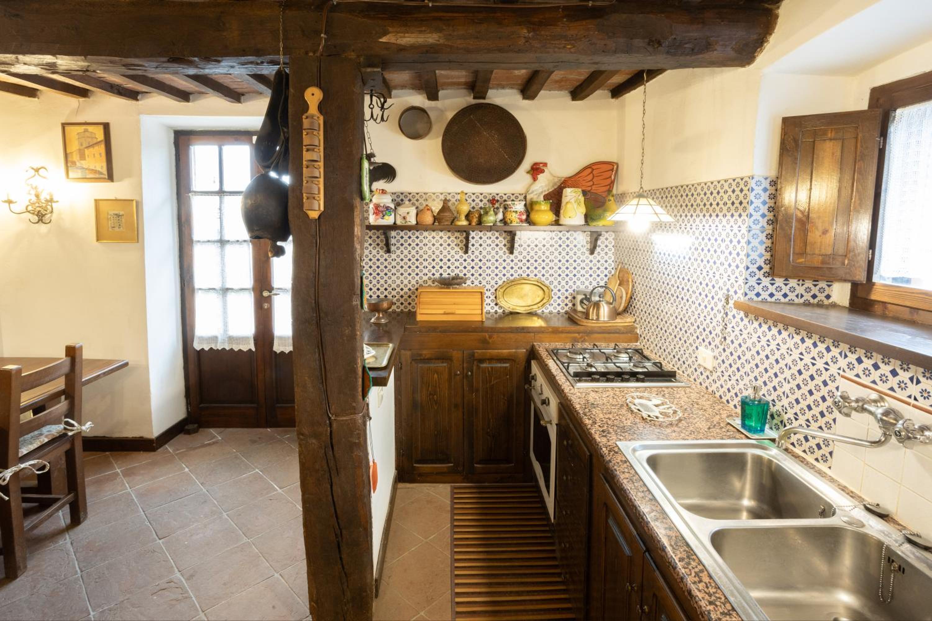 GiuMa Tuscany Historic Country House with Patio near Saturnia Hot Springs