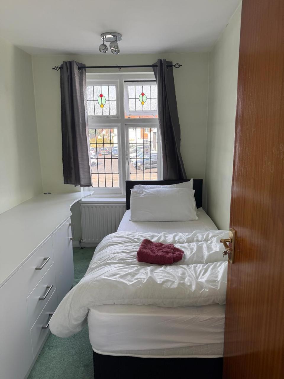 Gordon Avenue Guest House HA7 London